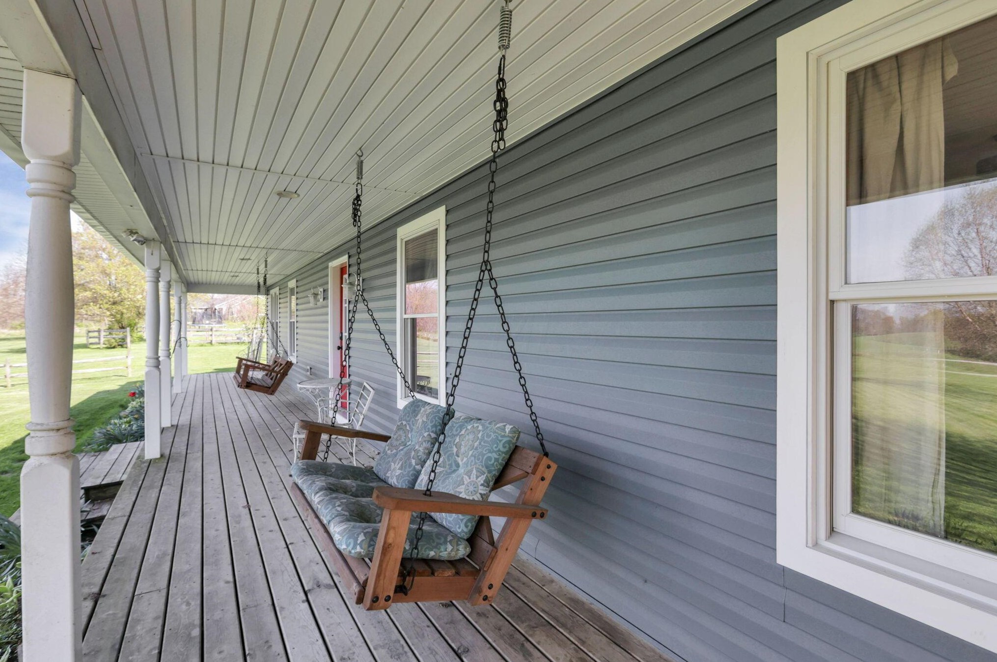 562 Stump Holw Rd, Lancaster OH 43130-9036 exterior