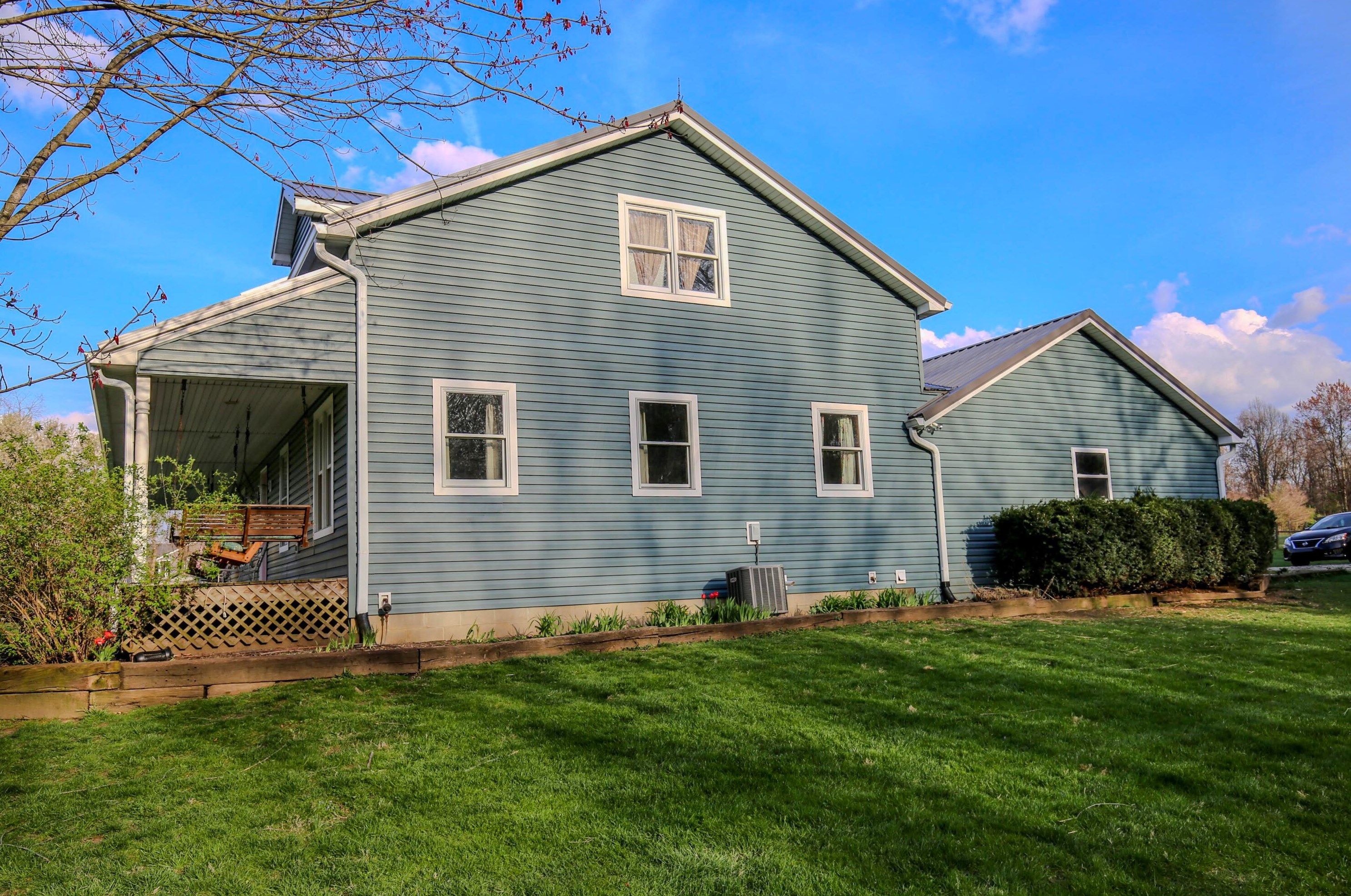 562 Stump Holw Rd, Lancaster OH 43130-9036 exterior