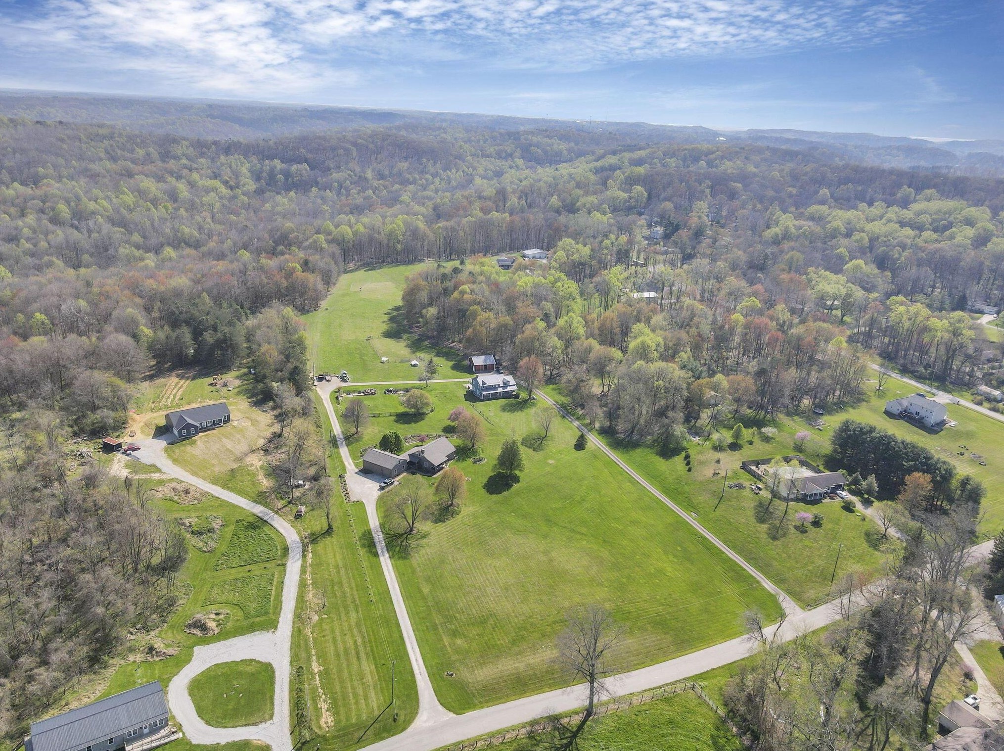 562 Stump Holw Rd, Lancaster OH 43130-9036 exterior