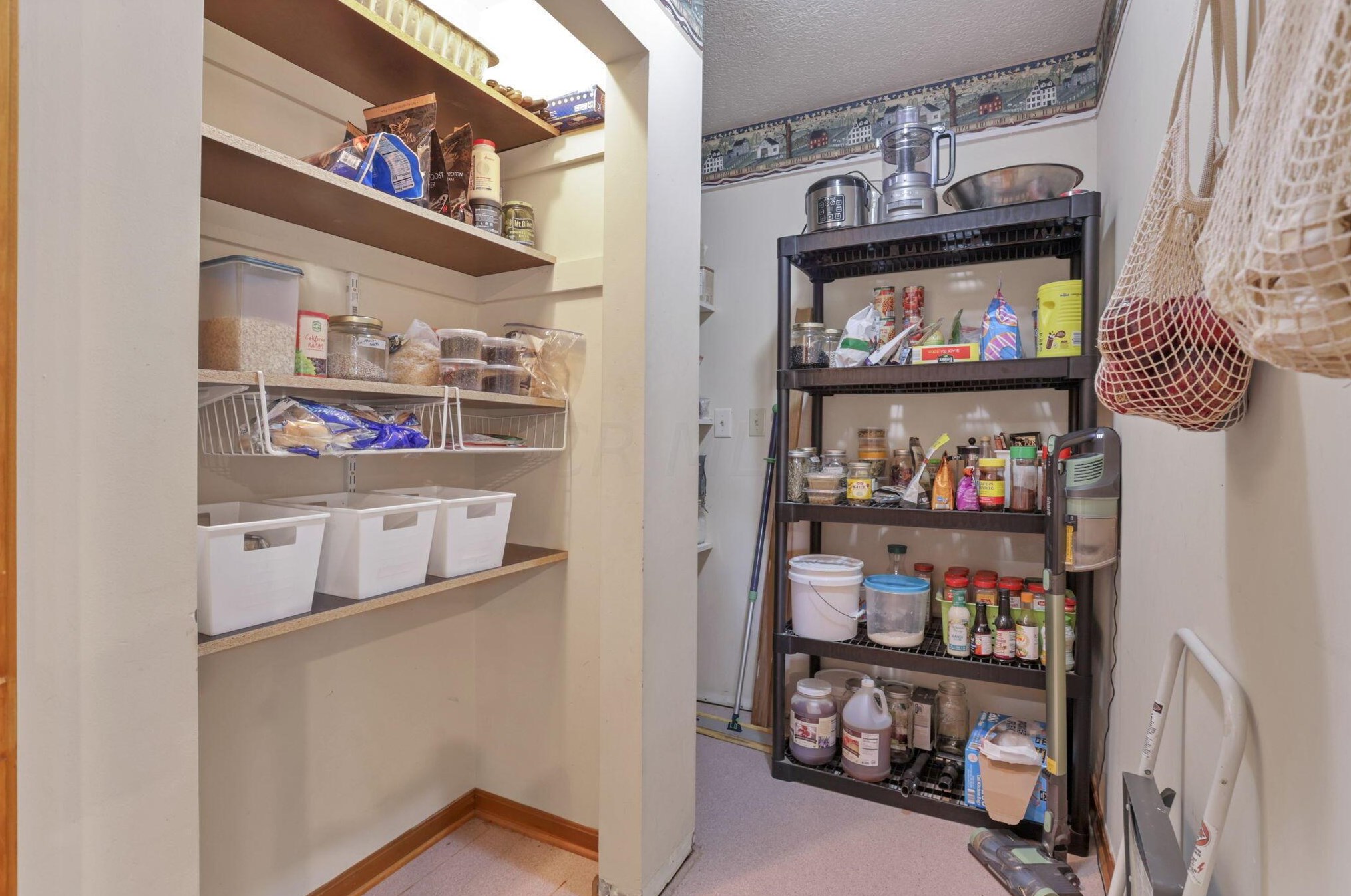 562 Stump Holw Rd, Lancaster OH 43130-9036 exterior