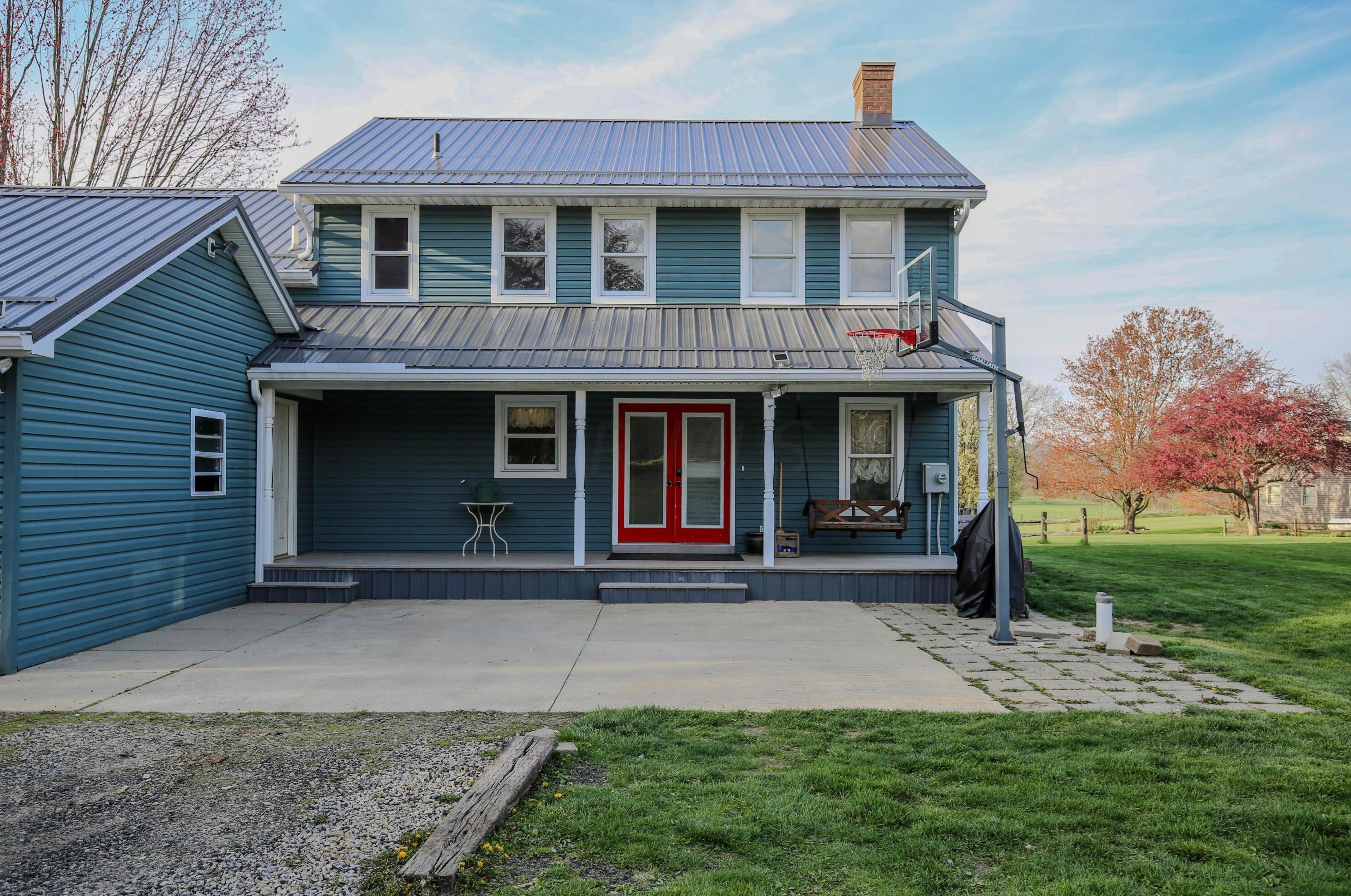 562 Stump Holw Rd, Lancaster OH 43130-9036 exterior