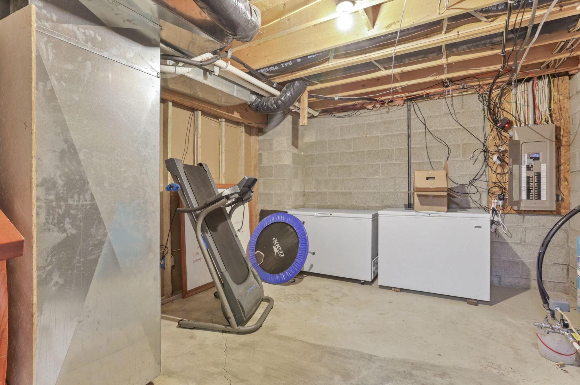 562 Stump Holw Rd, Lancaster OH 43130-9036 exterior