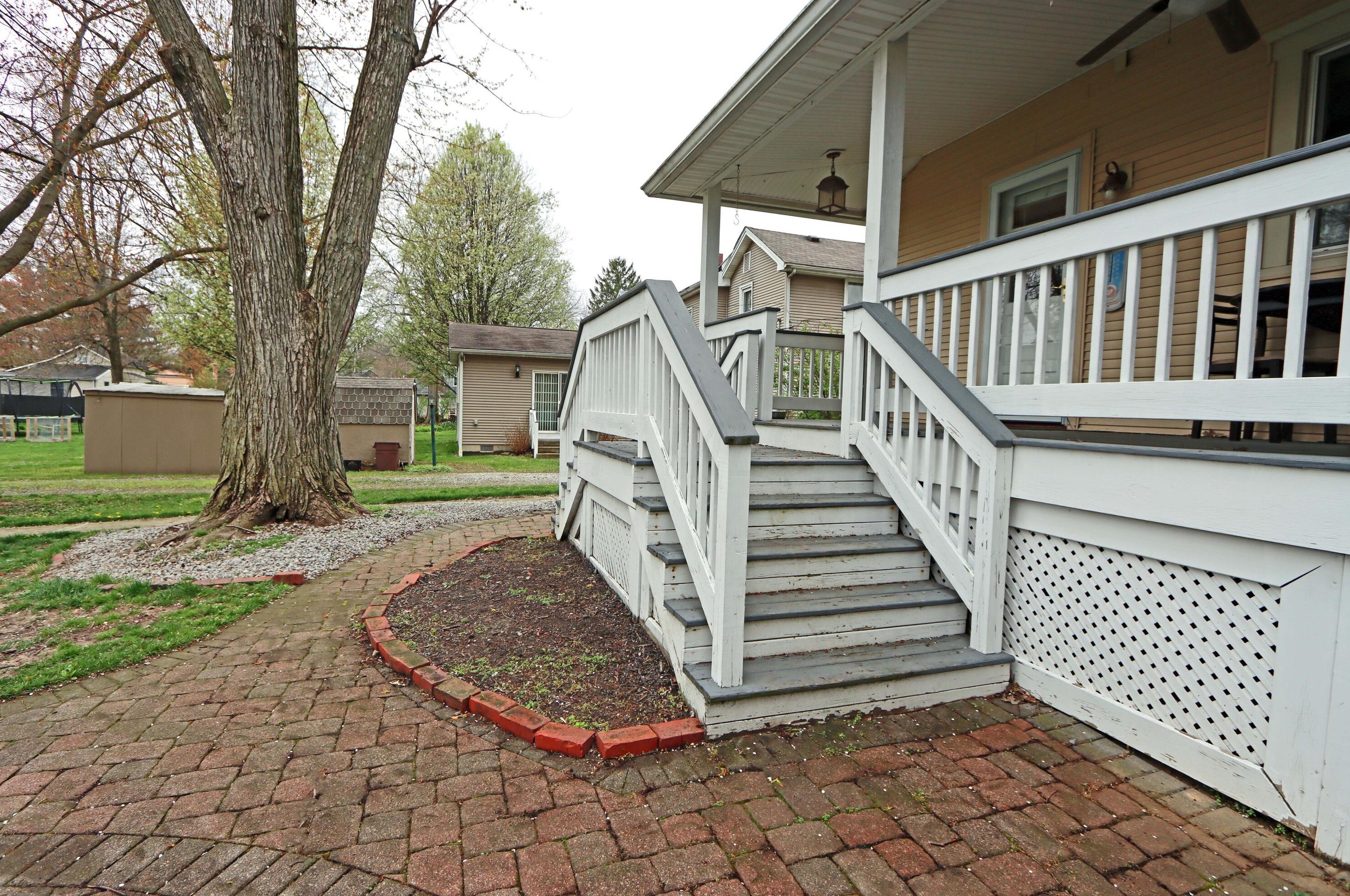 51 Lincoln St, Westerville OH  43081-1519 exterior