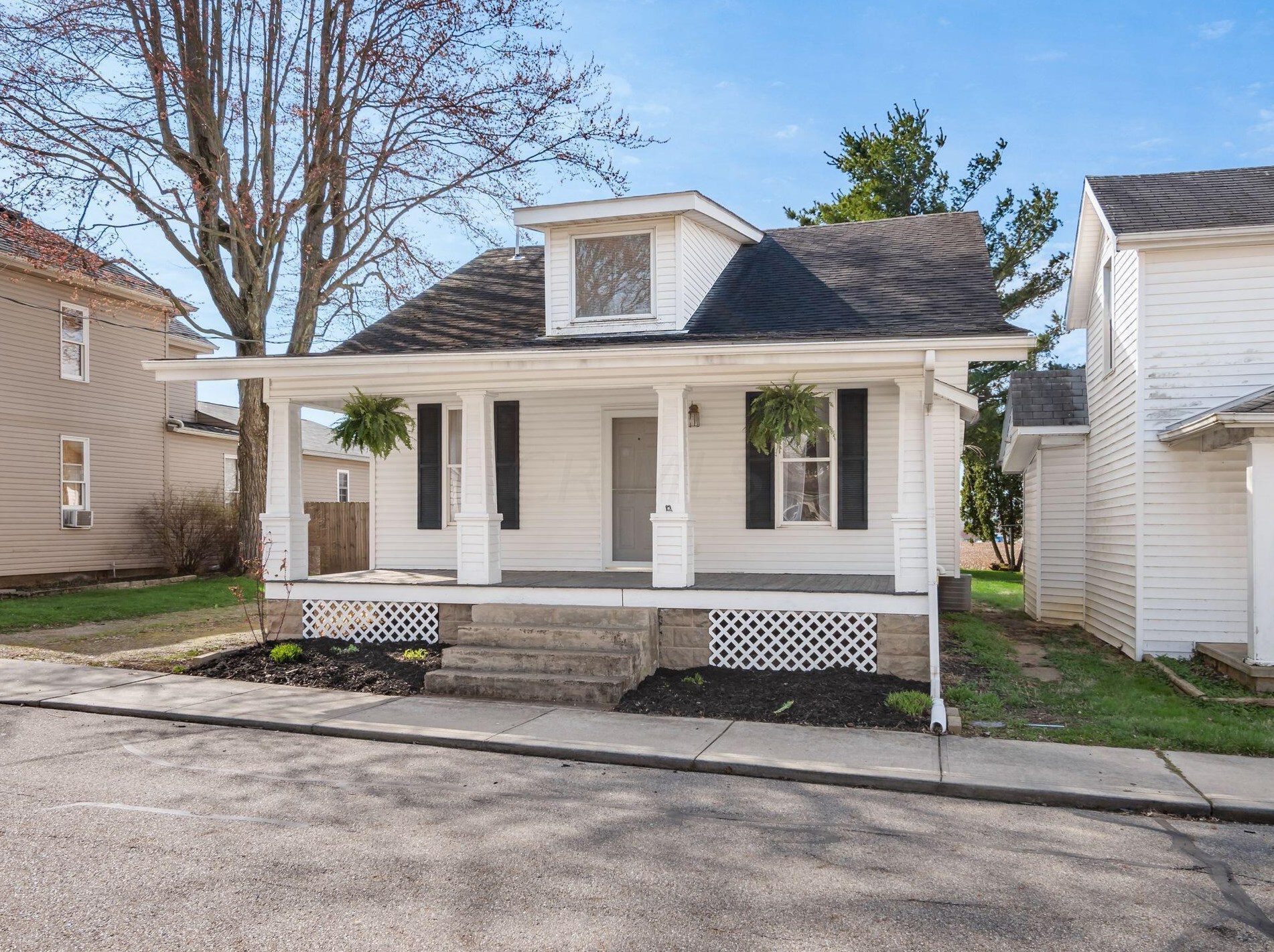 113 E Church St, Amanda, OH 43102