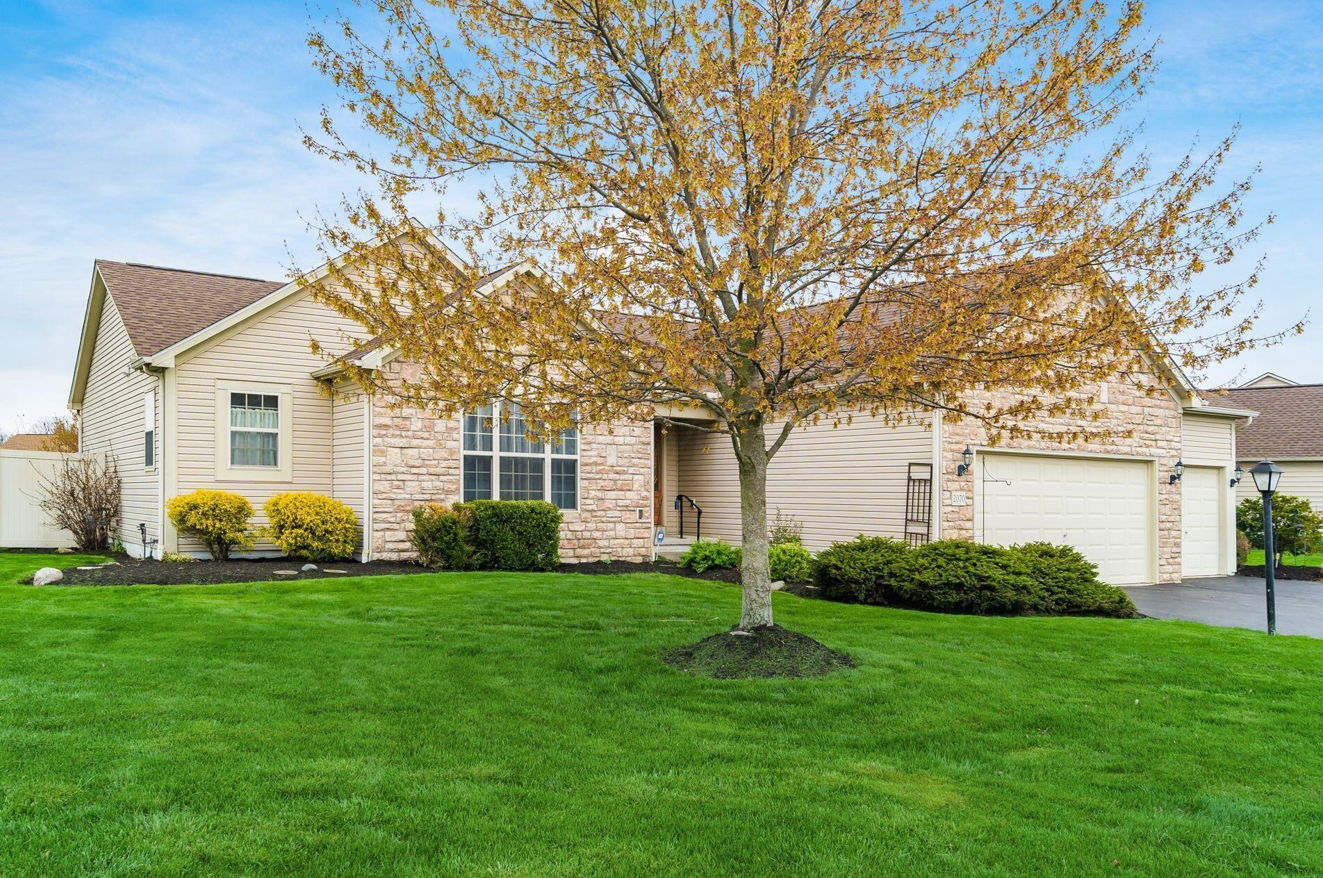 2070 Twin Flower Cir, Darbydale, OH 43123