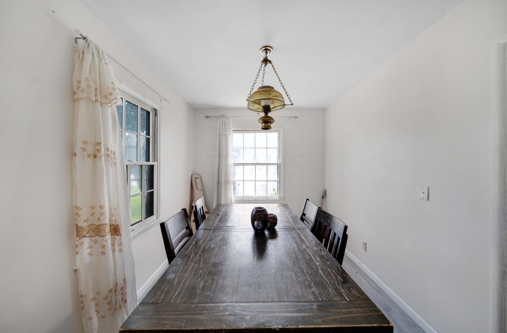 367 Weymouth Ln, Columbus OH  43228-1333 exterior