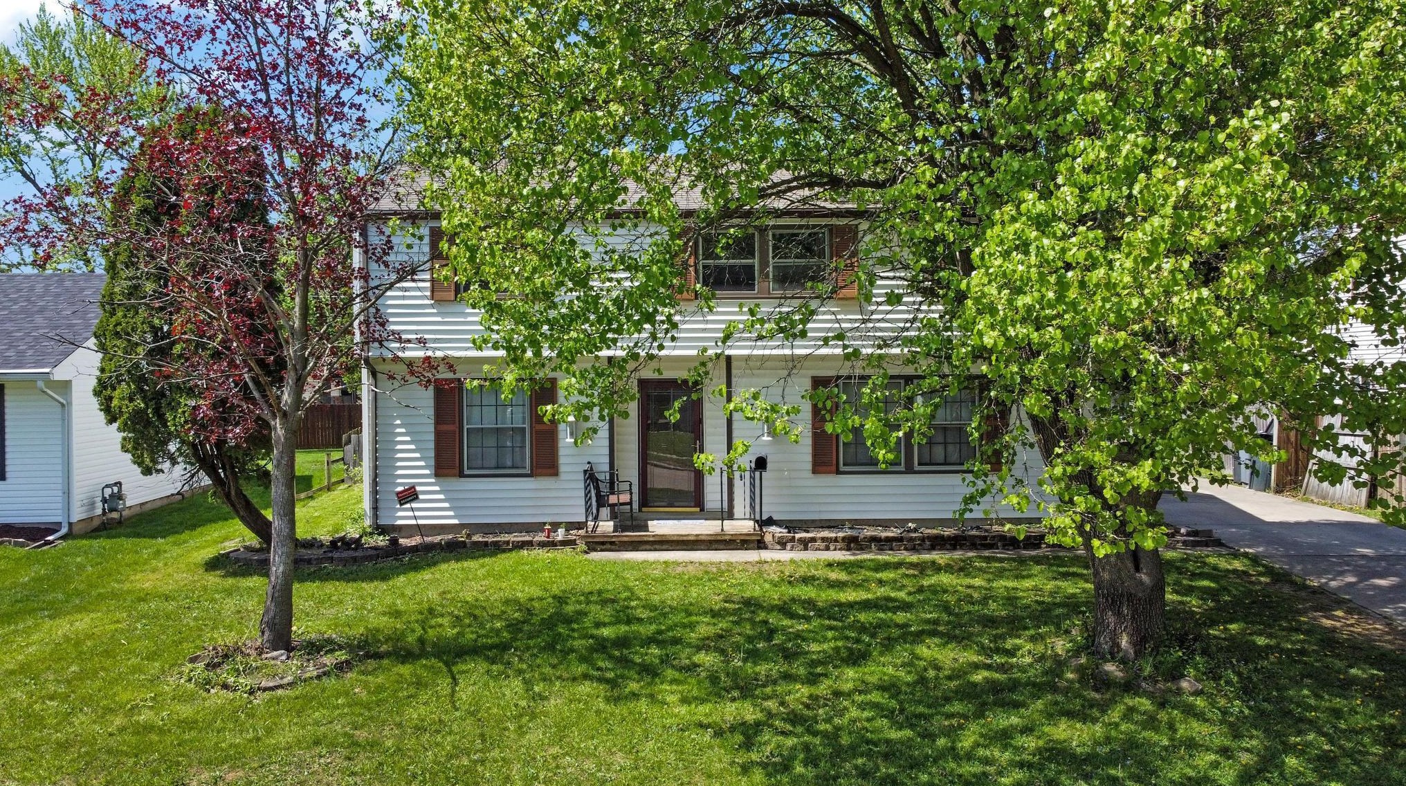 367 Weymouth Ln, Columbus OH  43228-1333 exterior