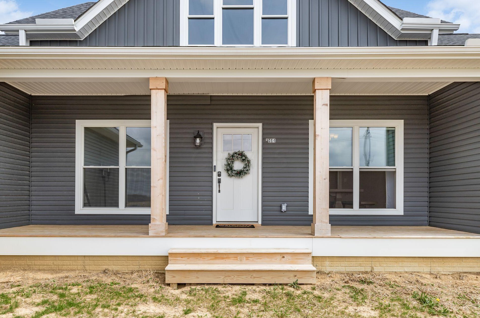 2064 Troy Rd, Delaware, OH 43015