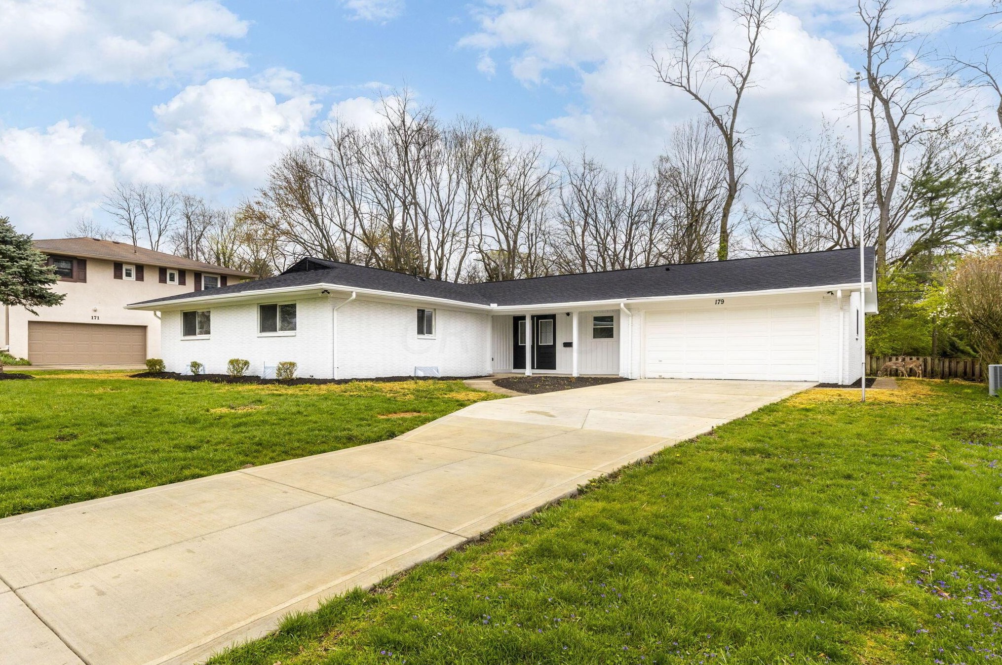 179 Sanbridge Cir, Sharon Township, OH 43085