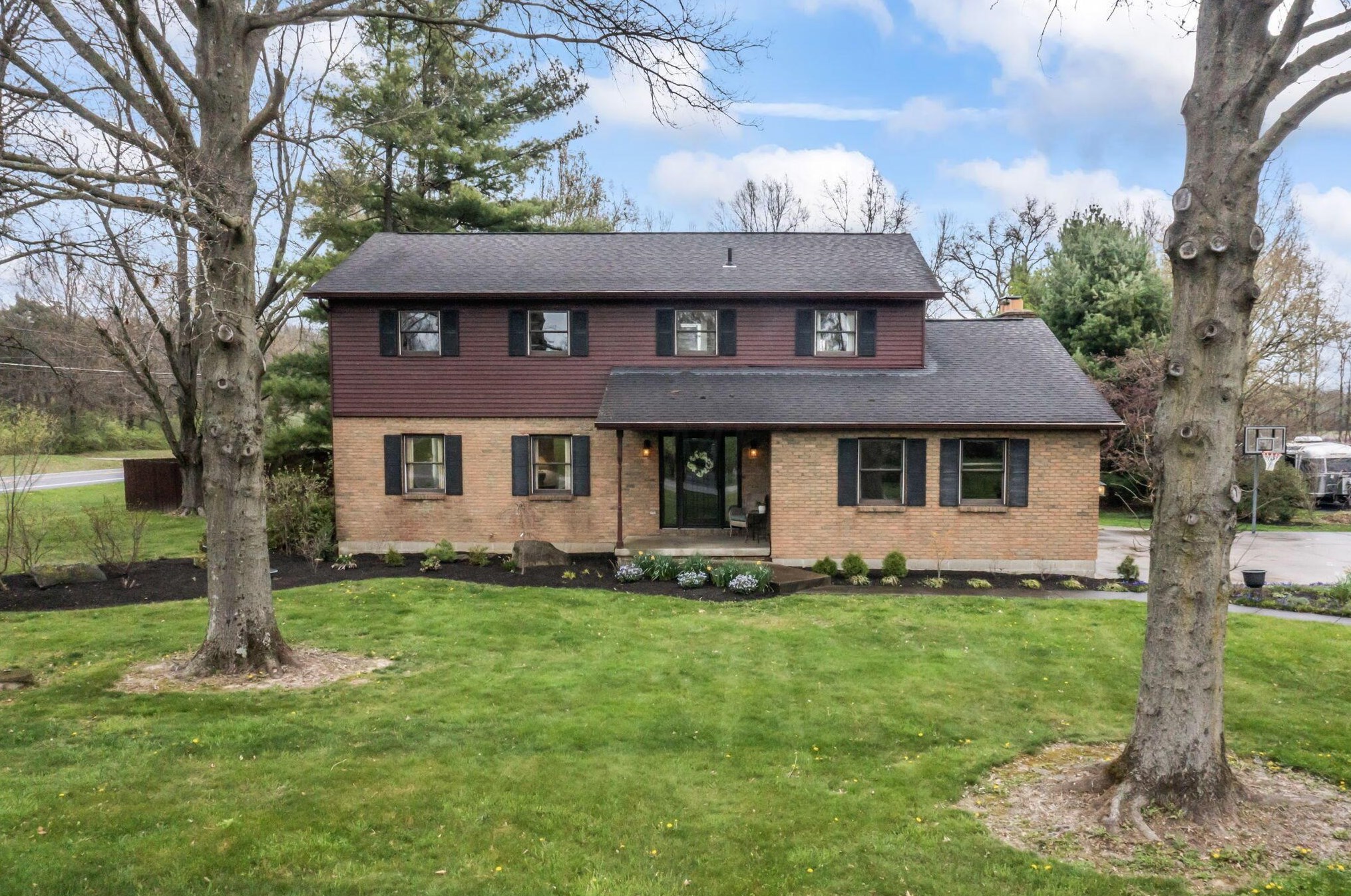 9595 Covan Dr, Westerville, OH 43082