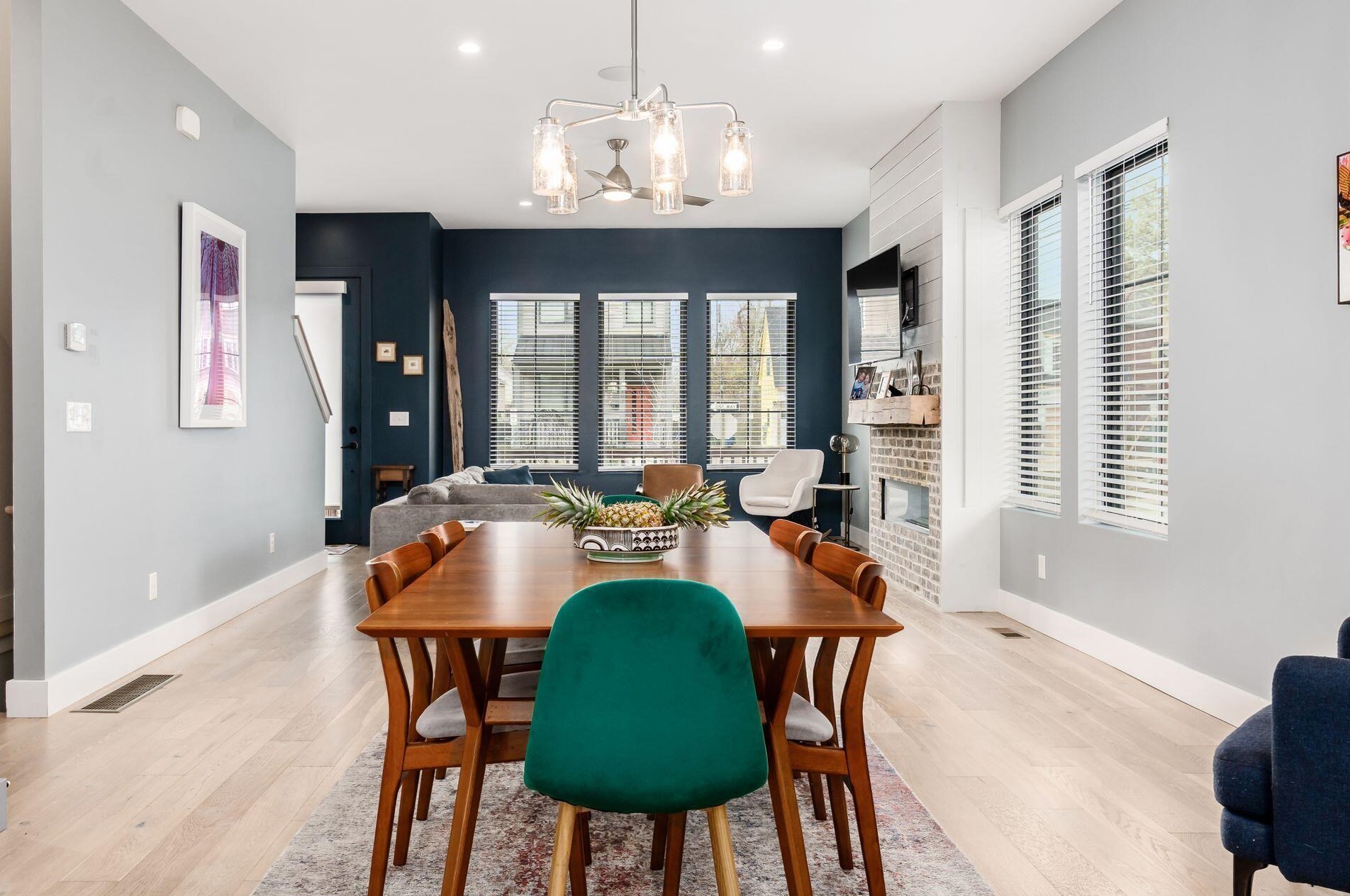 210 Ohio Ave, Columbus OH  43203-1568 exterior