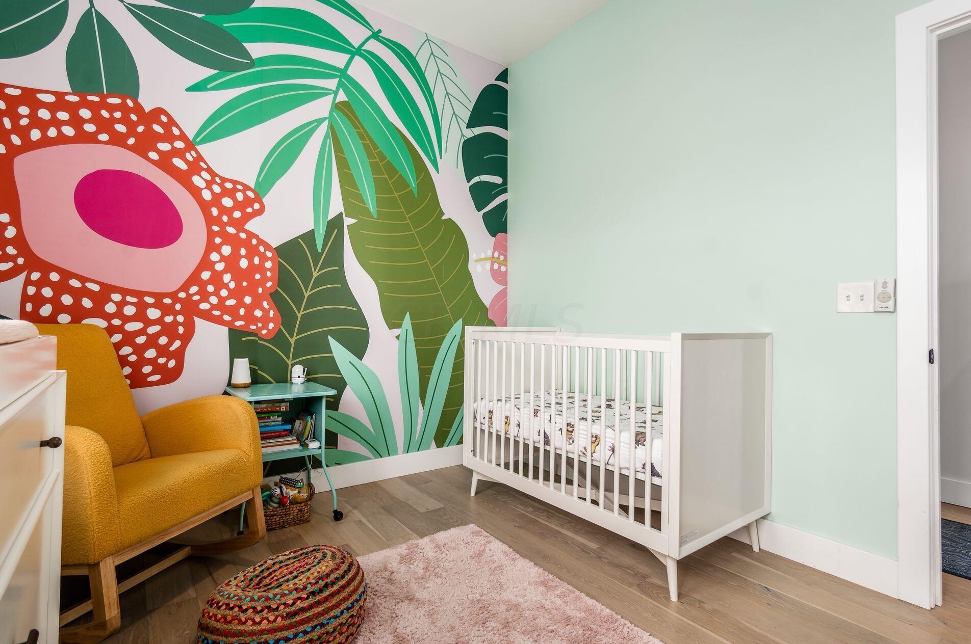 210 Ohio Ave, Columbus OH  43203-1568 exterior