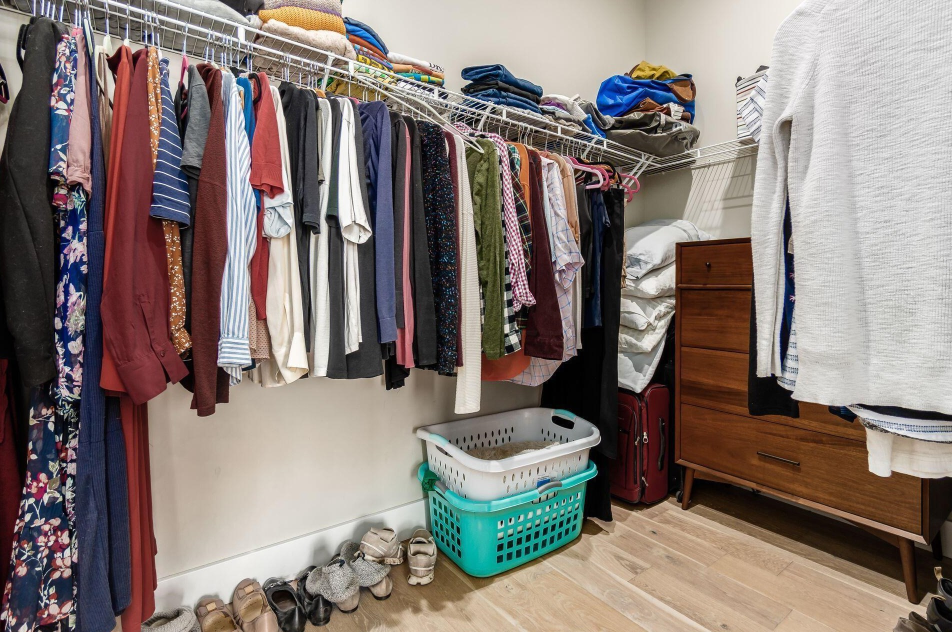 210 Ohio Ave, Columbus OH  43203-1568 exterior