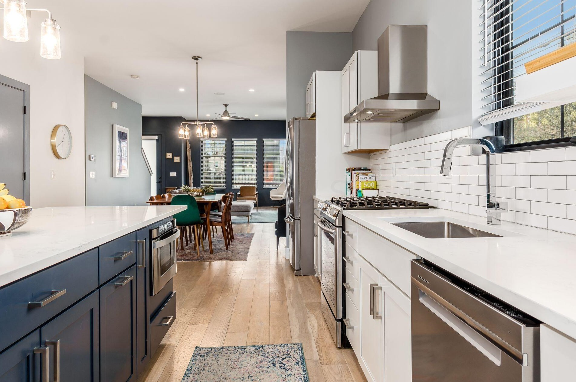 210 Ohio Ave, Columbus OH  43203-1568 exterior