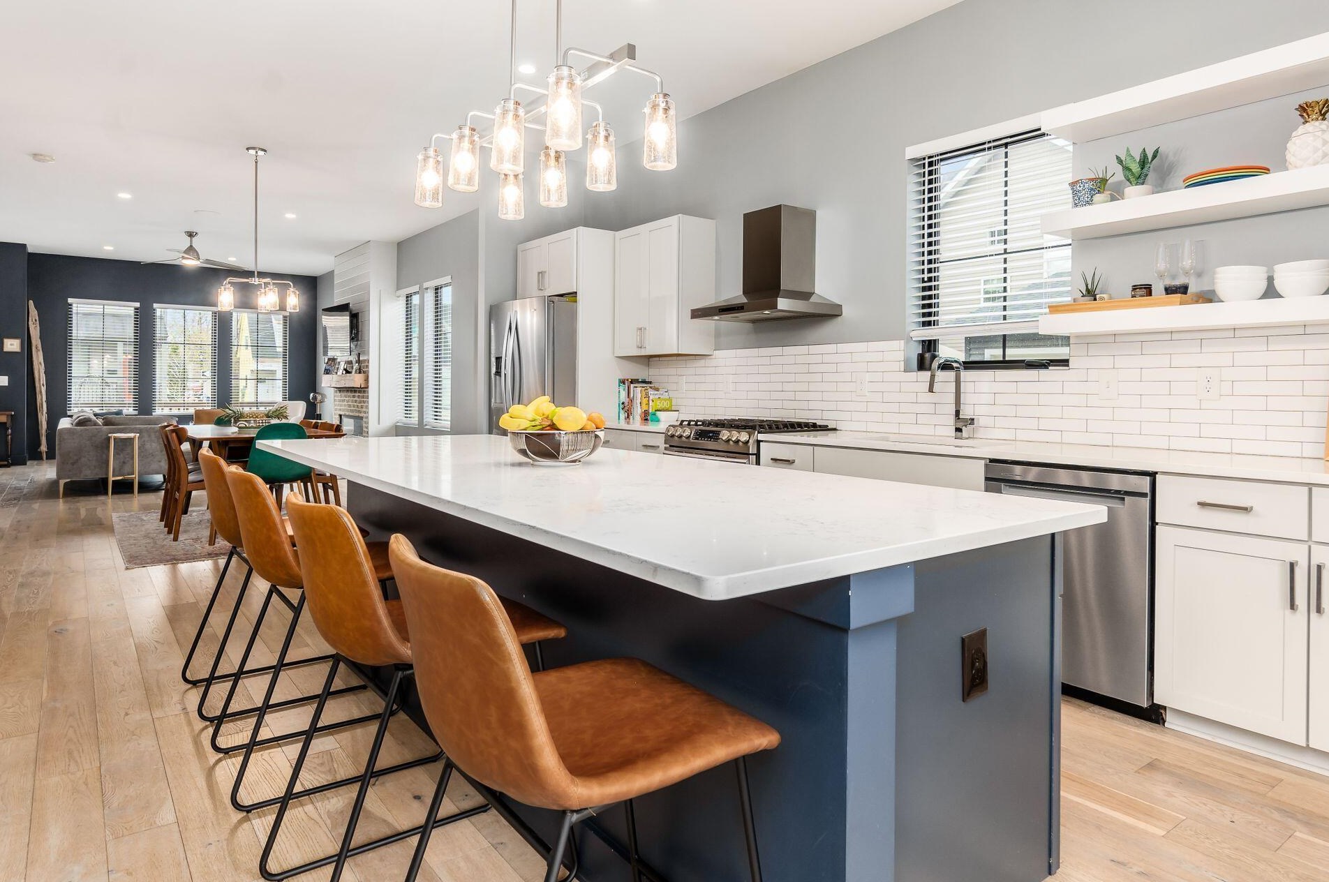 210 Ohio Ave, Columbus OH  43203-1568 exterior