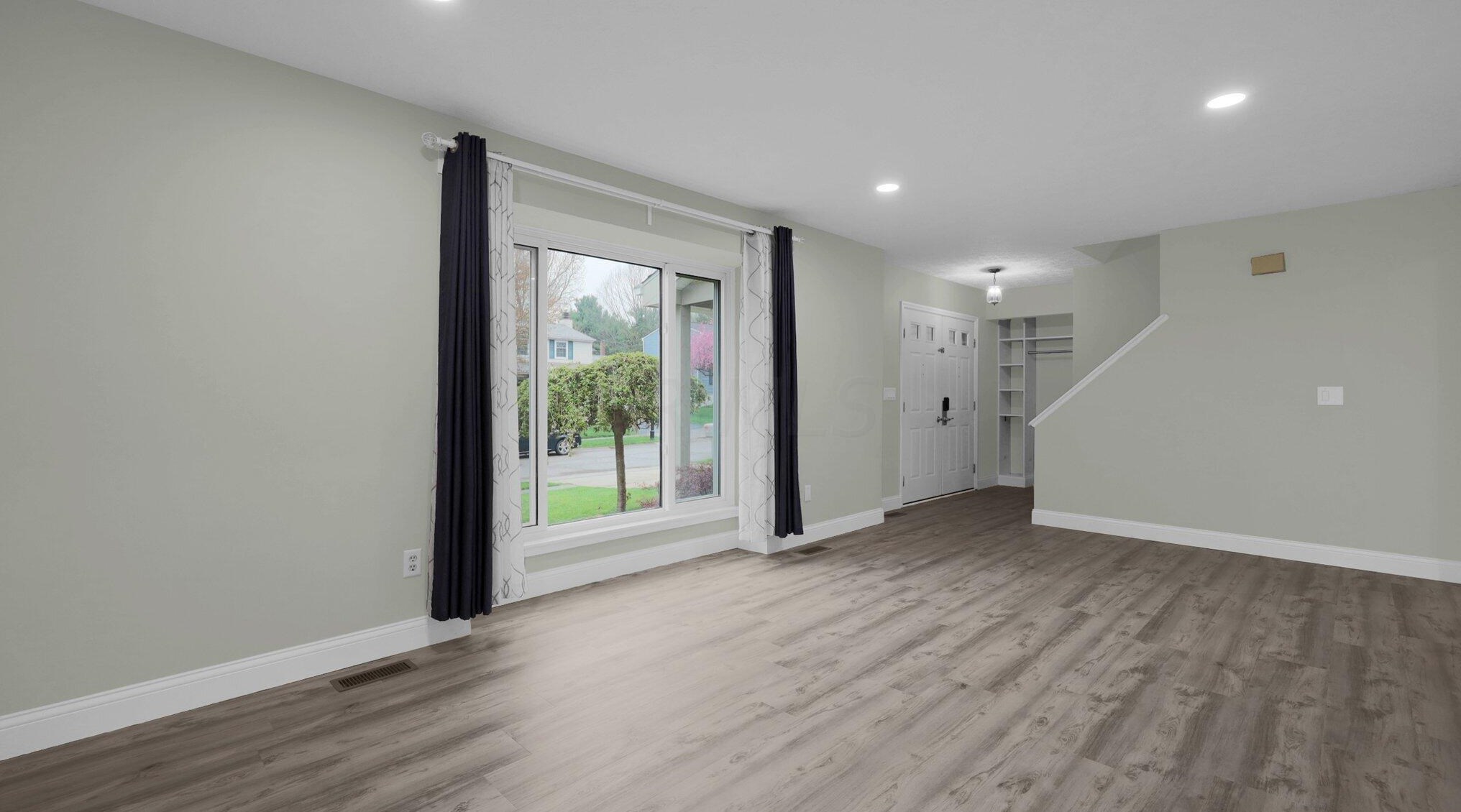 232 Camrose Ct, Columbus OH  43230-1677 exterior