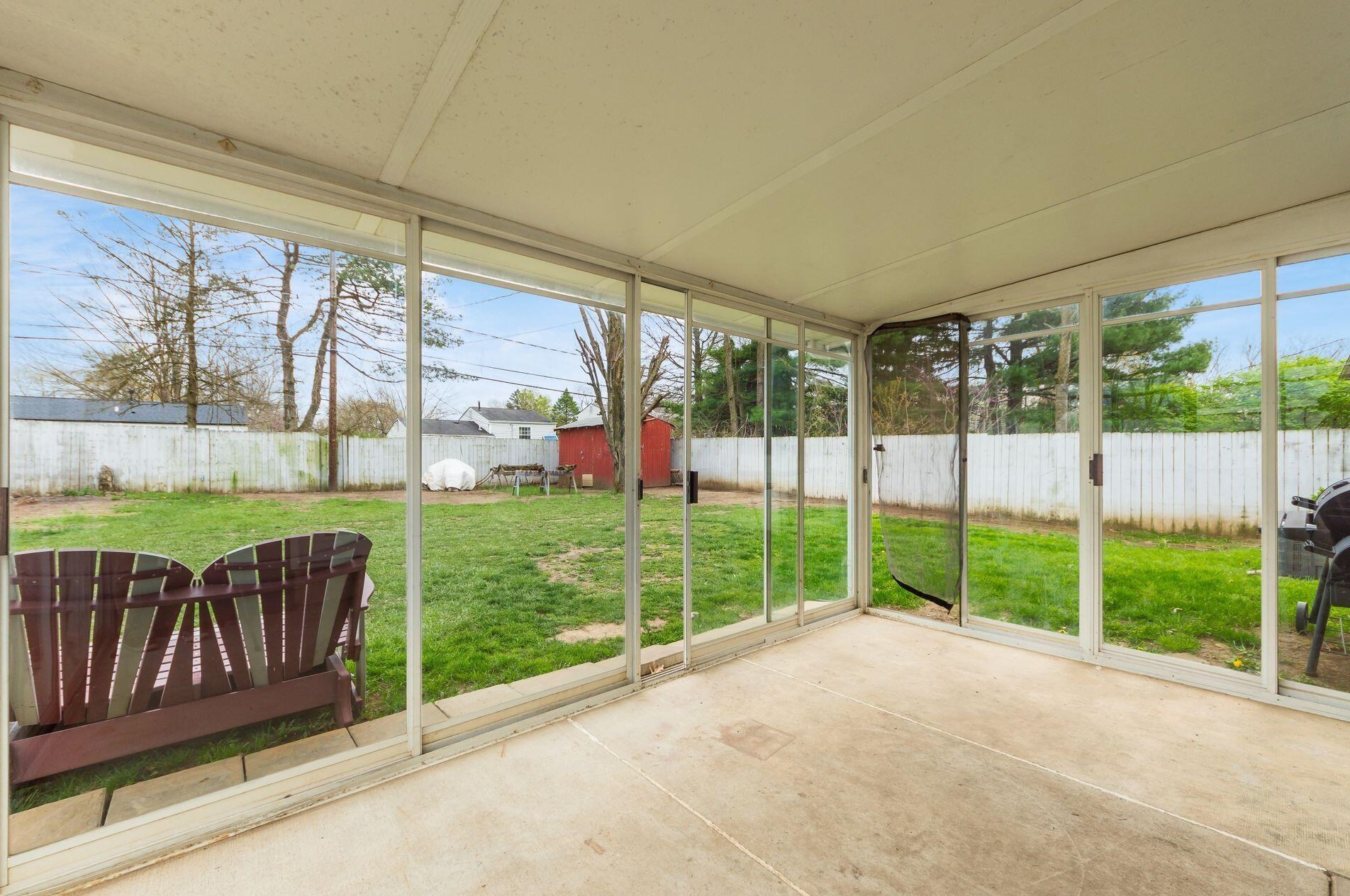 2970 Upton Rd, Columbus OH  43232-5240 exterior