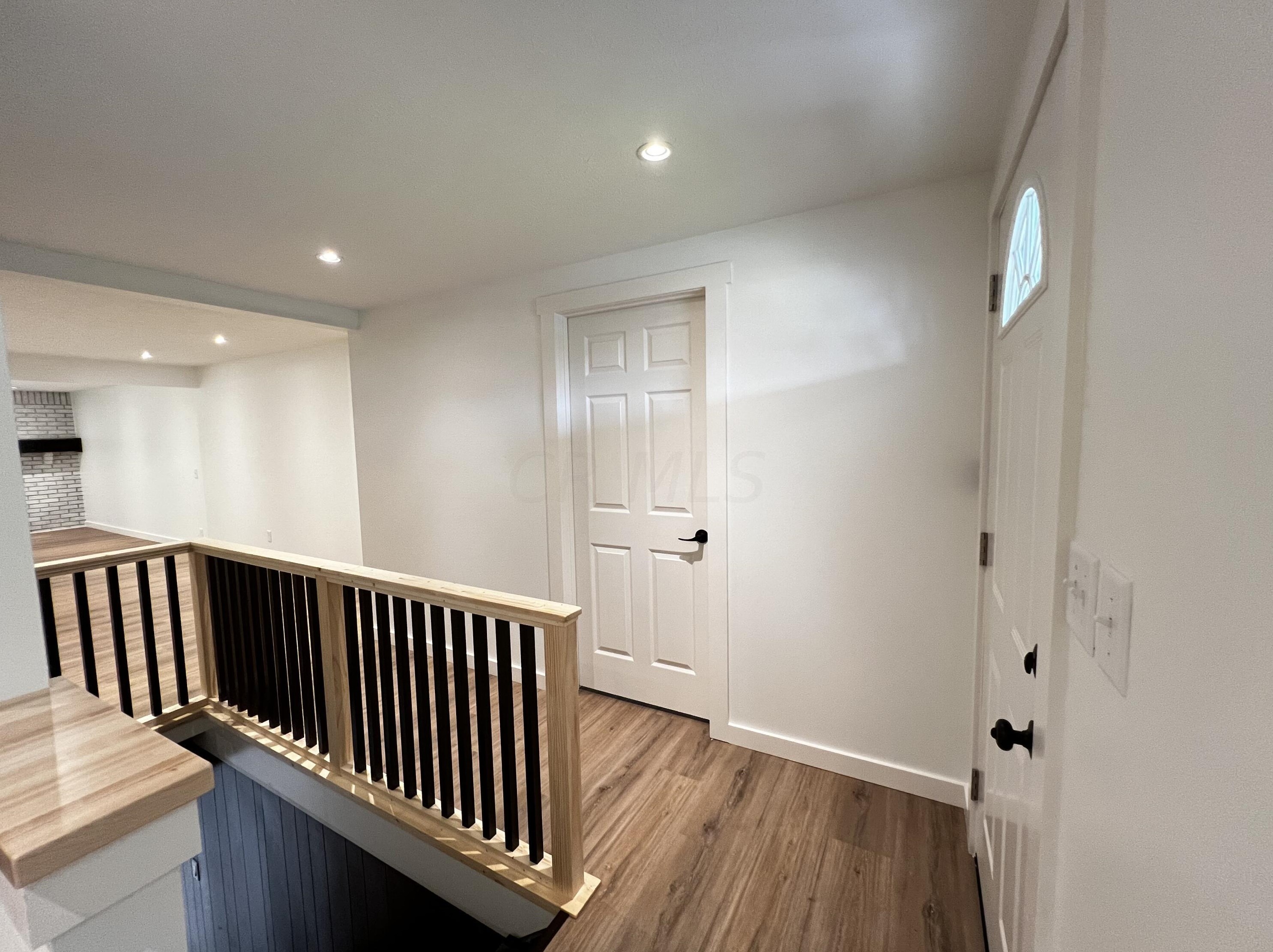 961 Melwood Dr, Columbus OH  43228-3523 exterior