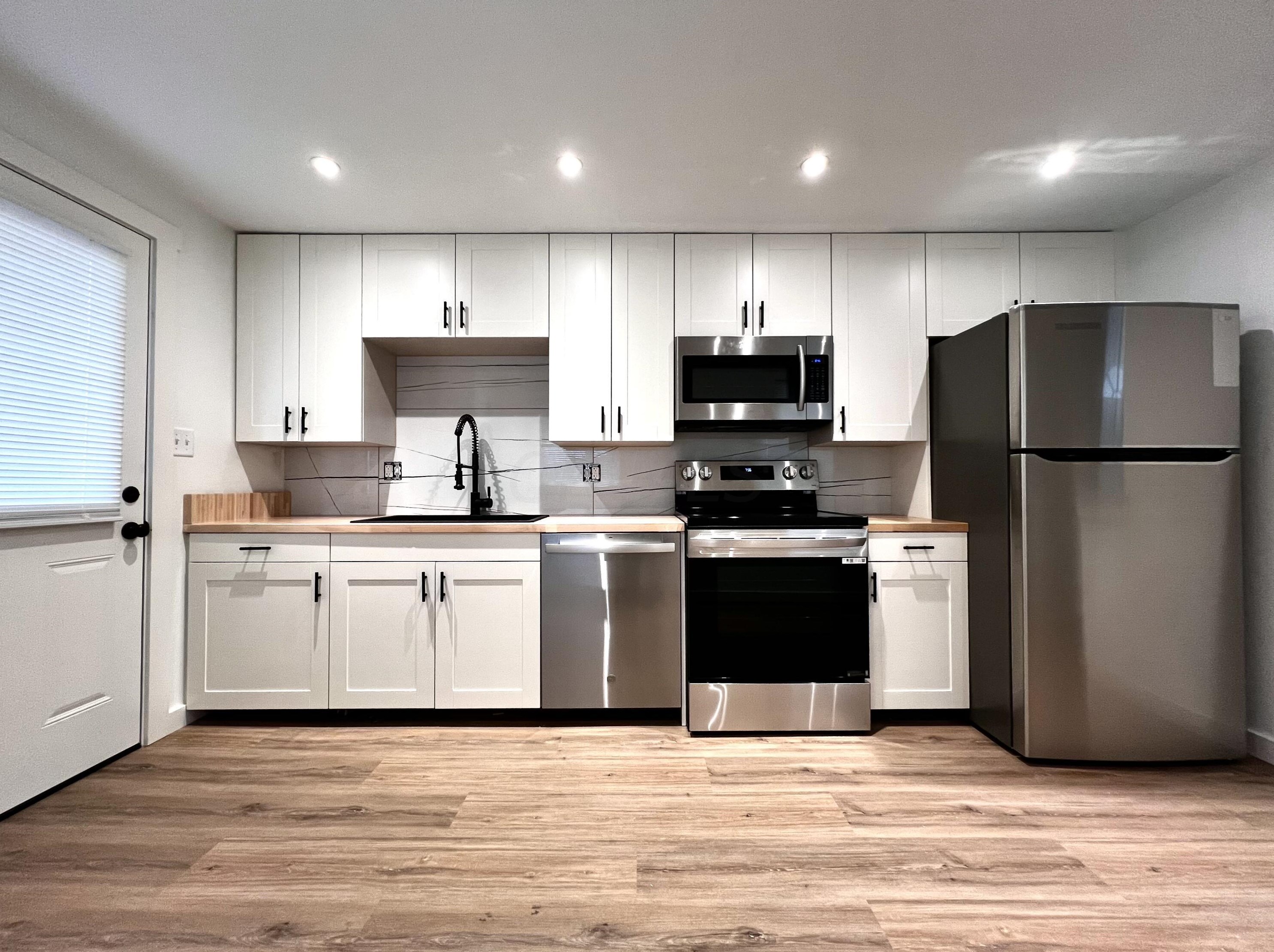 961 Melwood Dr, Columbus OH  43228-3523 exterior