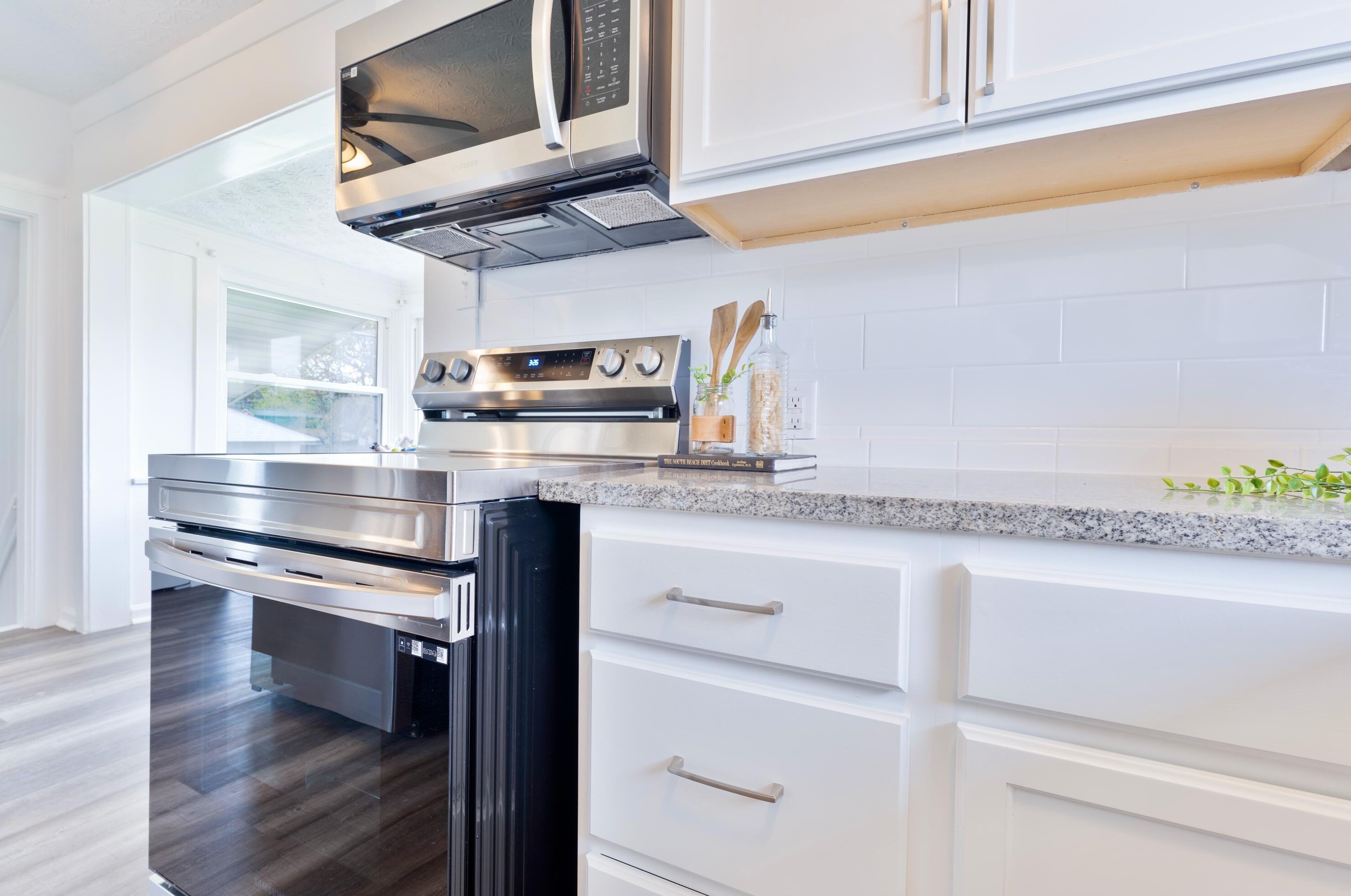 177 Lennox Ave, Columbus OH 43228-1132 exterior