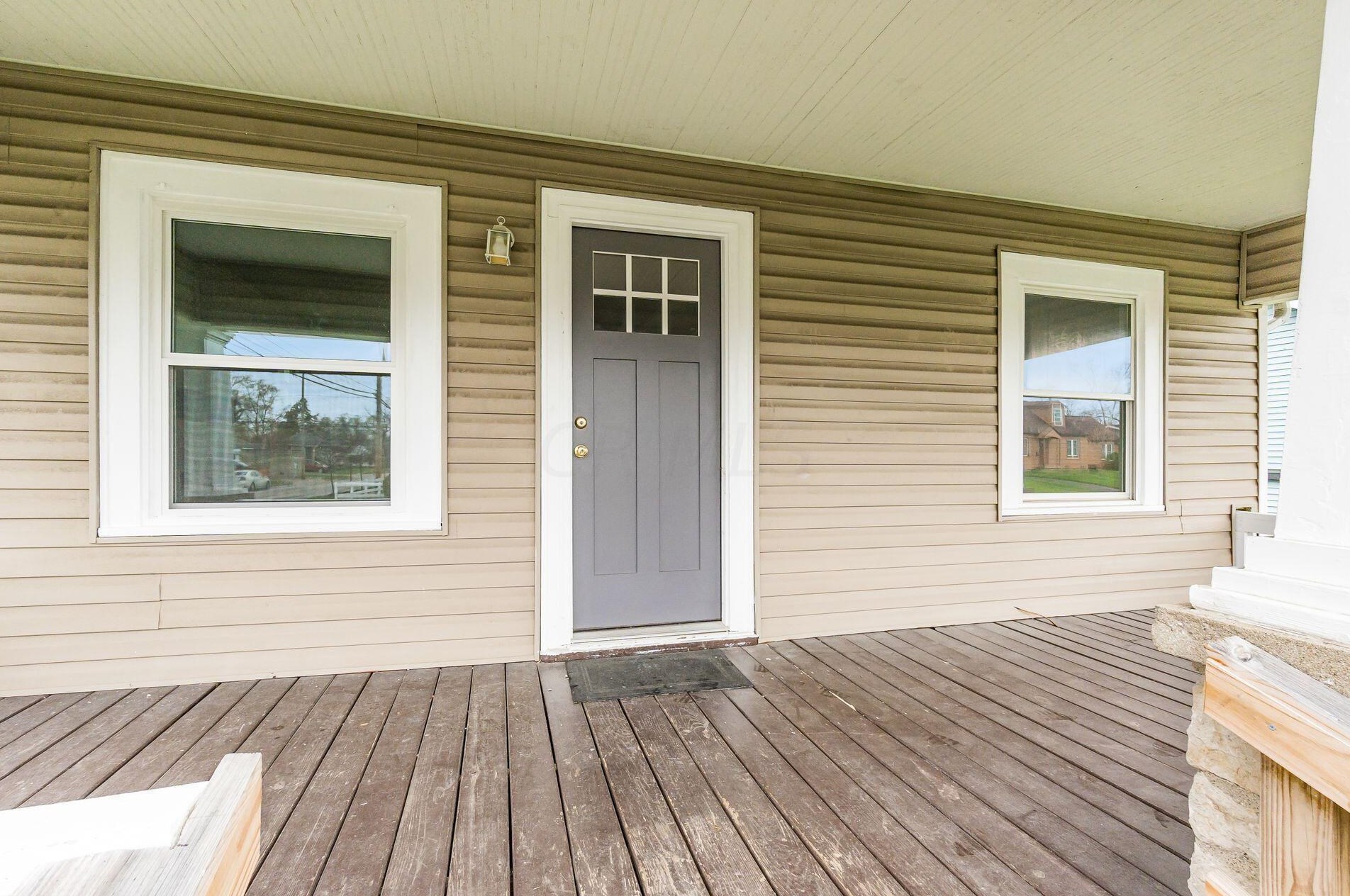 177 Lennox Ave, Columbus OH 43228-1132 exterior