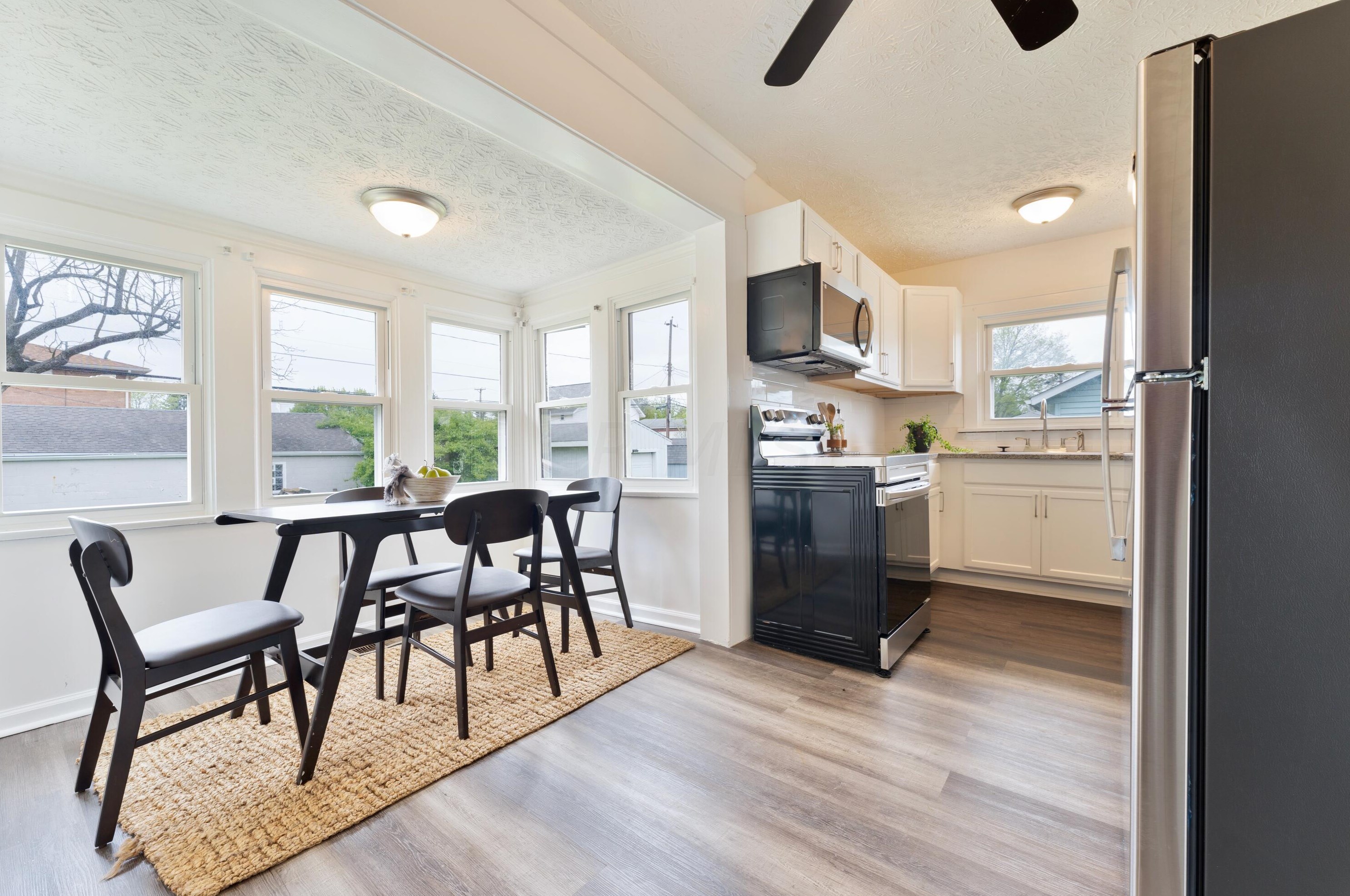 177 Lennox Ave, Columbus OH 43228-1132 exterior