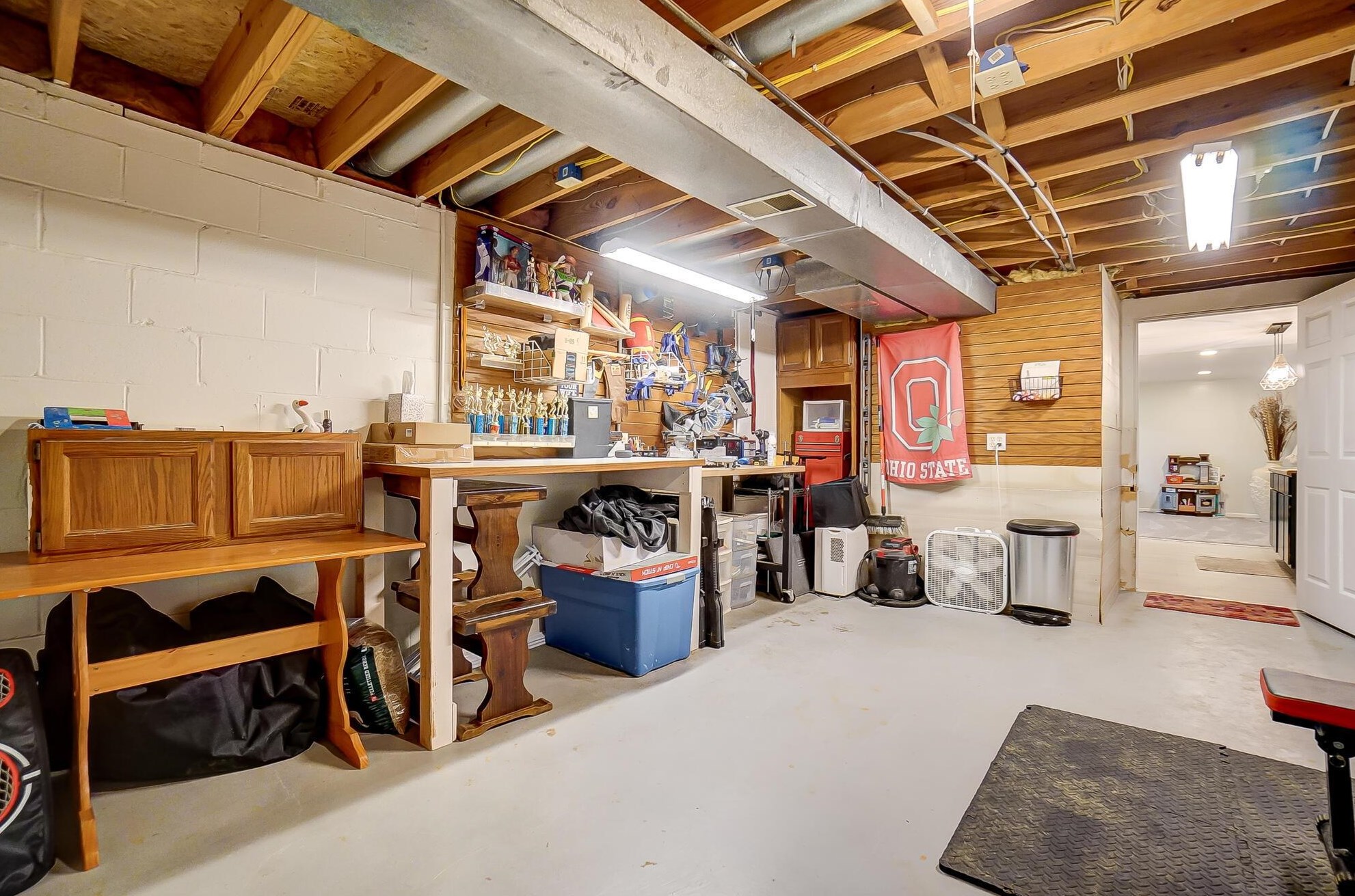 739 Taylor Ct, Delaware OH  43015-1191 exterior