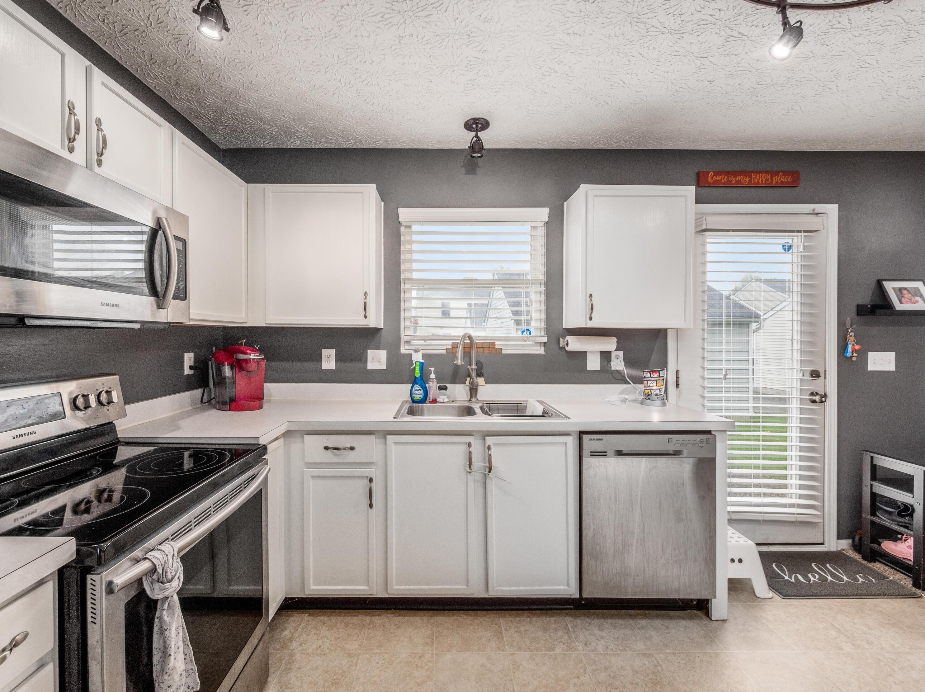 9138 Drum Pl, Orient OH  43146-9080 exterior