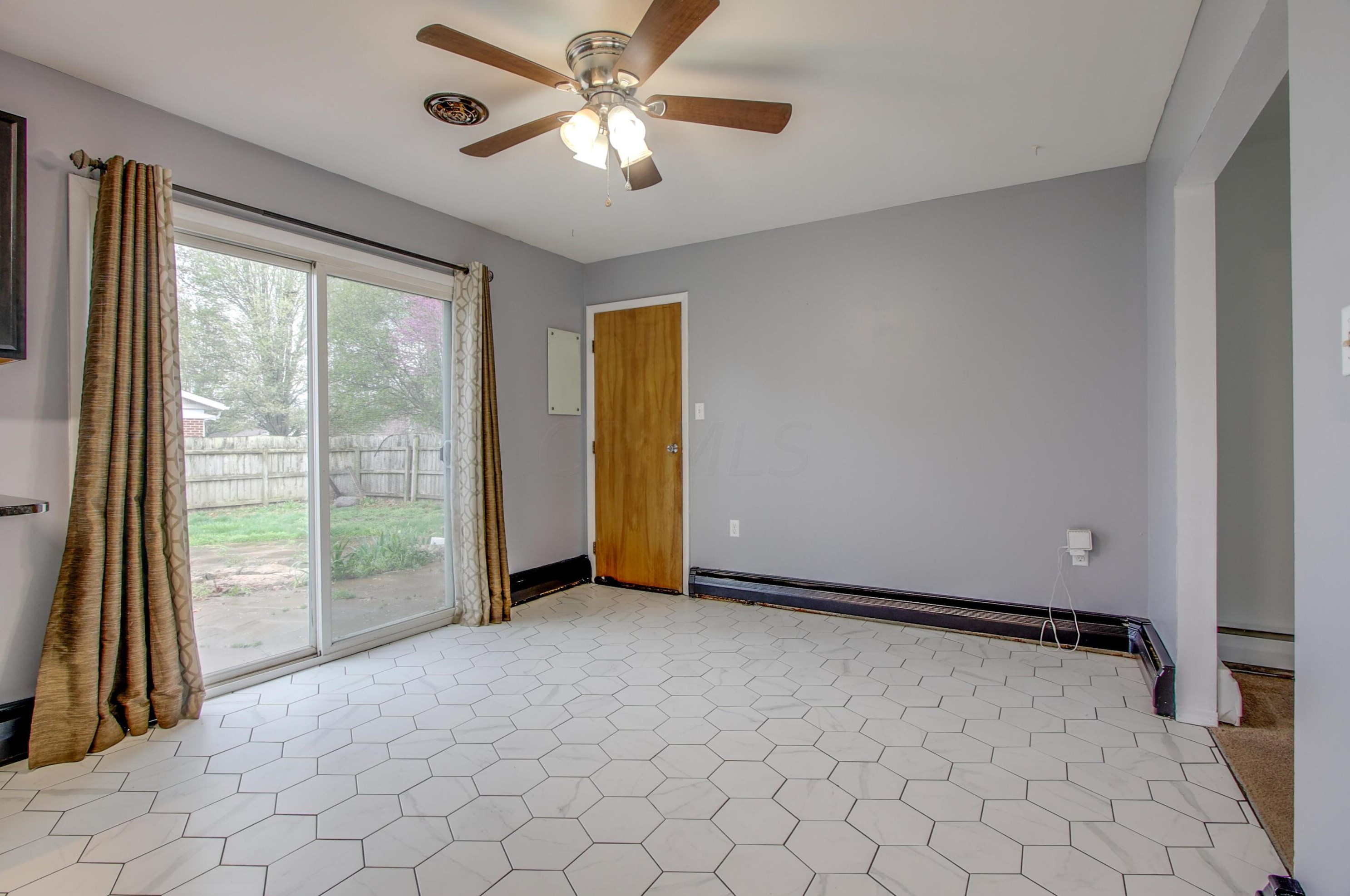 502 Lincoln St, New Carlisle OH  45344-1715 exterior