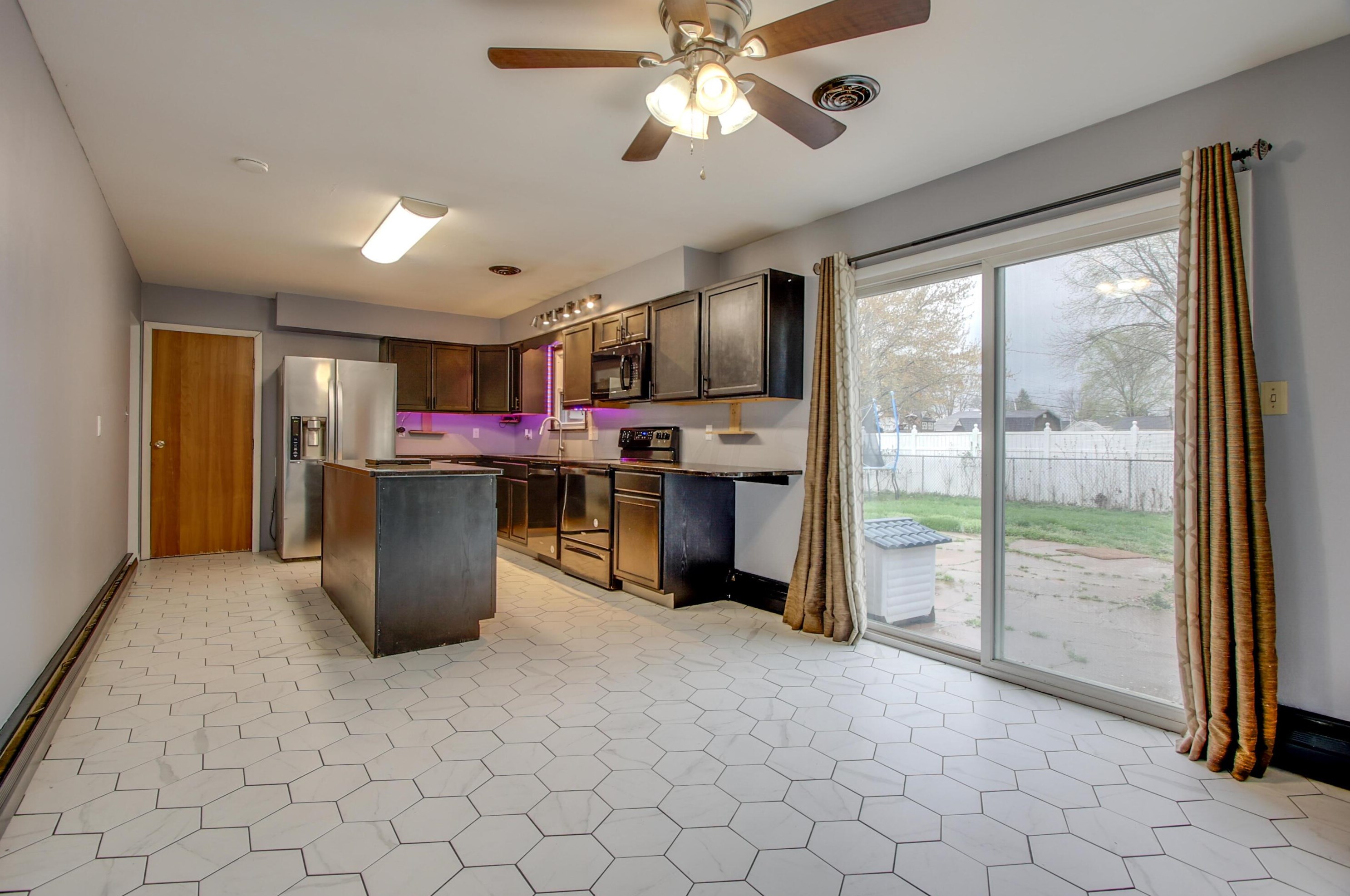 502 Lincoln St, New Carlisle OH  45344-1715 exterior