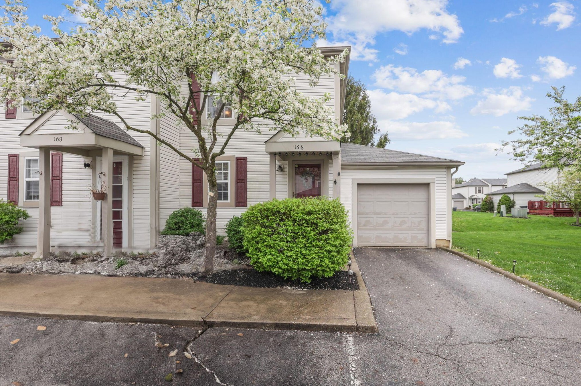 166 Macandrews Way #42f, Blacklick, OH 43004