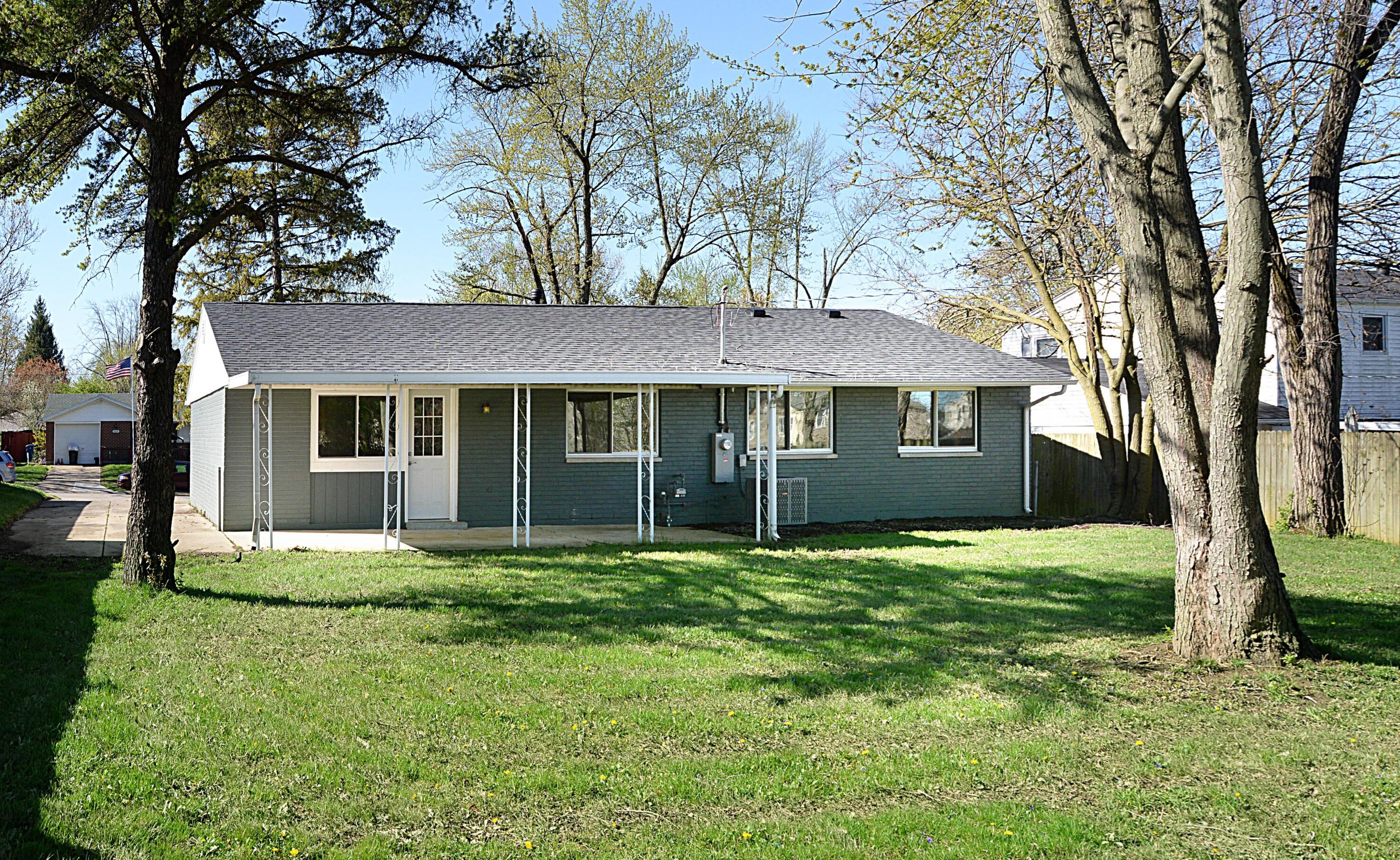 6515 Lemans Ln, Dayton OH  45424-3421 exterior