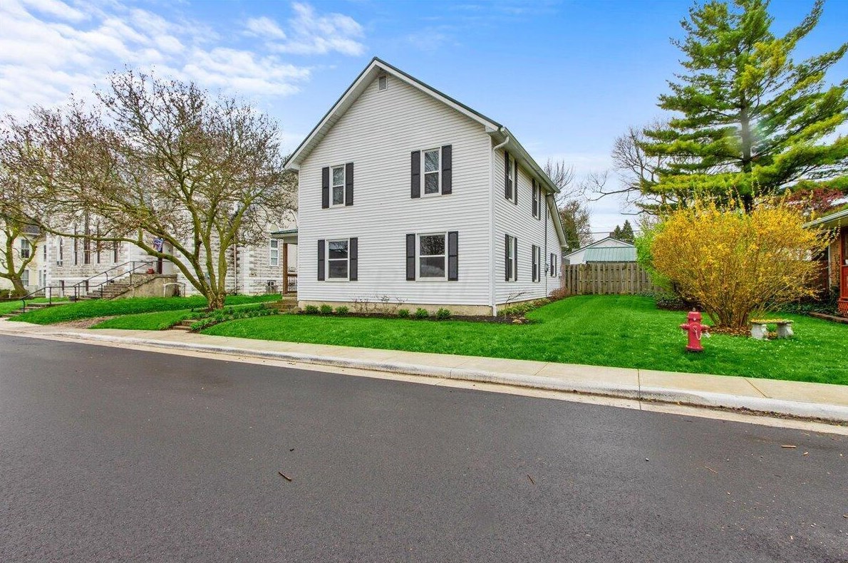 217 W Lynn St, Saint Paris, OH 43072