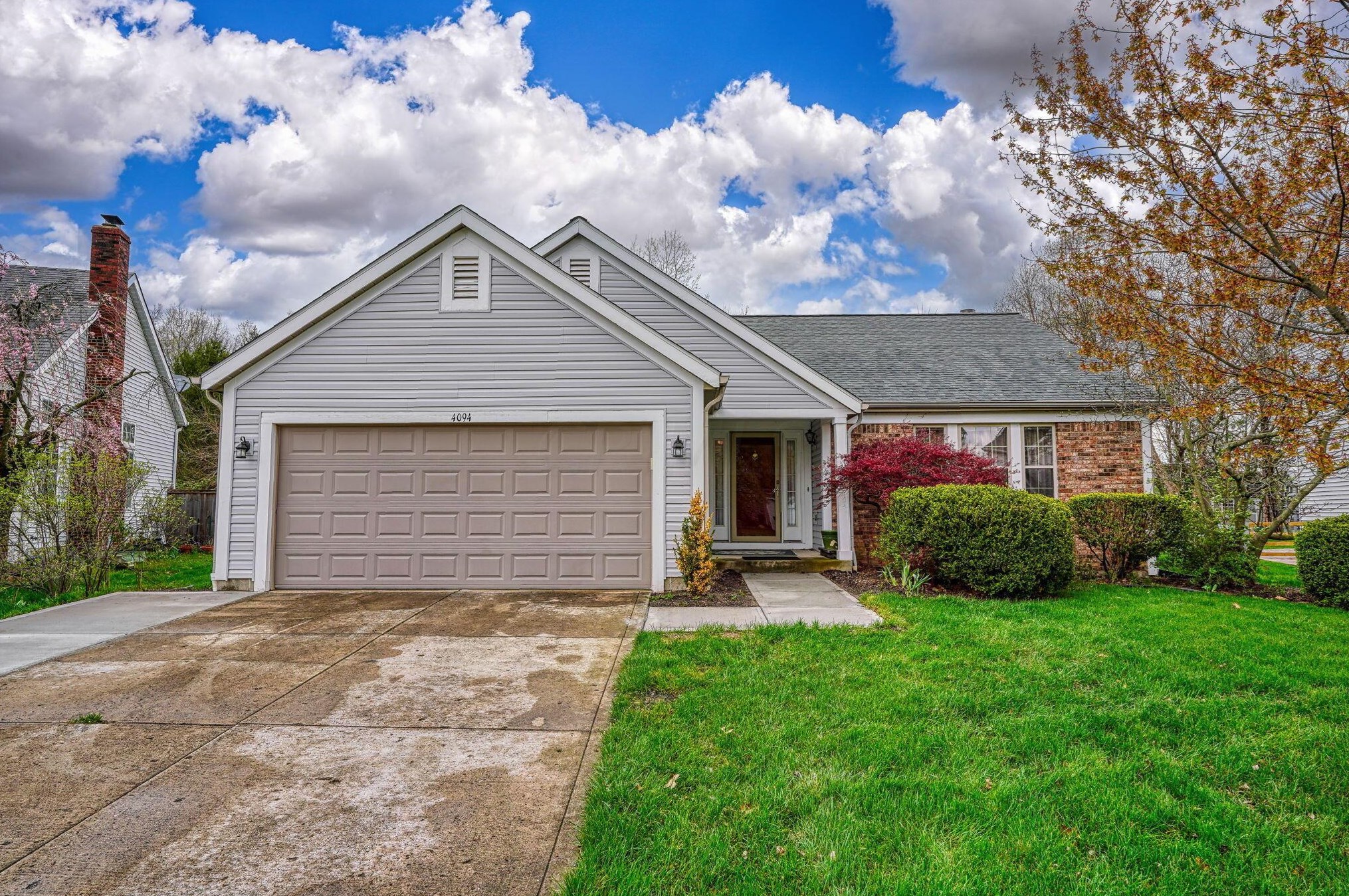 4094 Pathfield Dr, Columbus, OH 43230-6342
