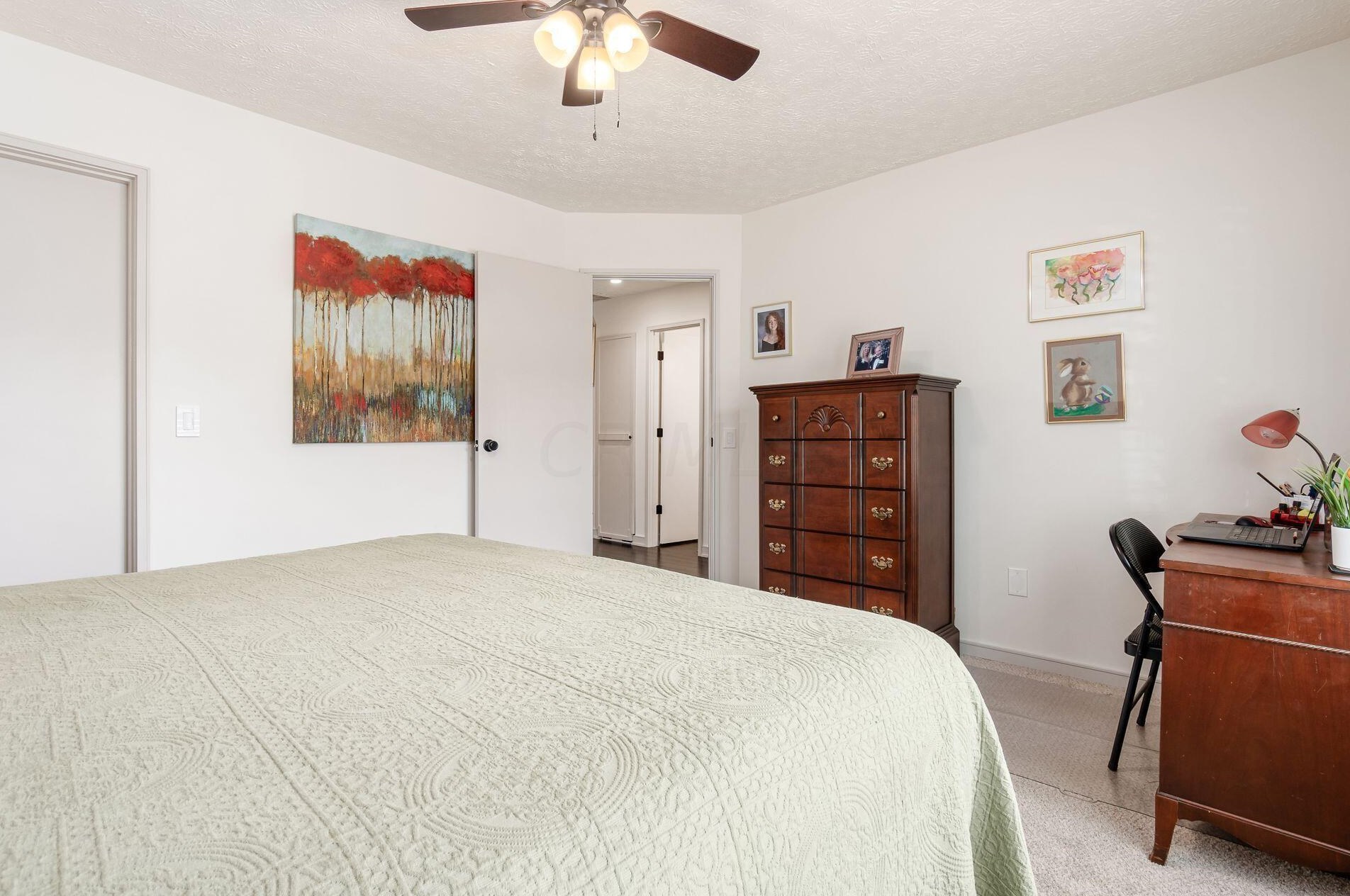 2546 Trotterslane Dr, Columbus OH  43235-5500 exterior