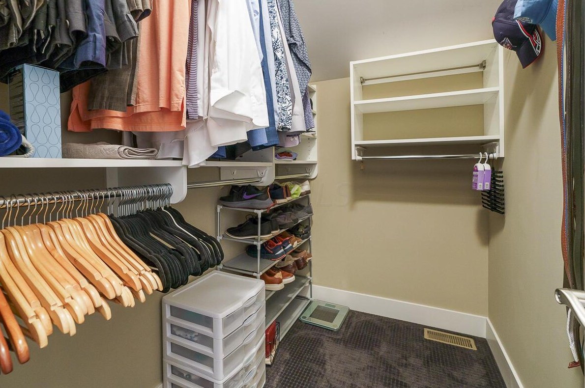 847 Kerr St, Columbus OH  43215-1462 exterior