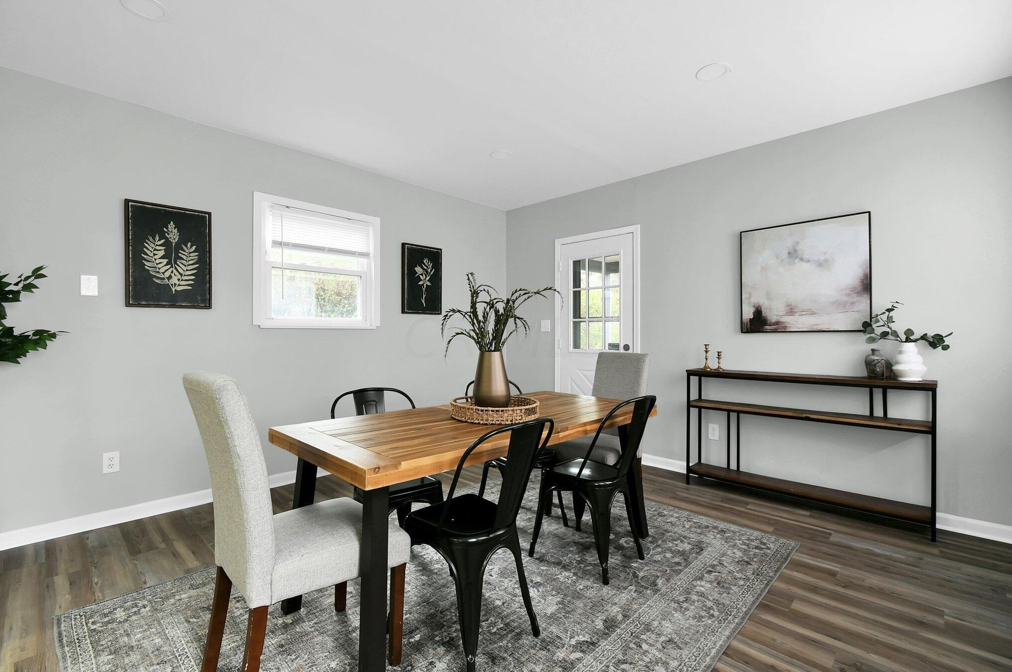 205 Ashburton Rd, Columbus OH 43213-2240 exterior