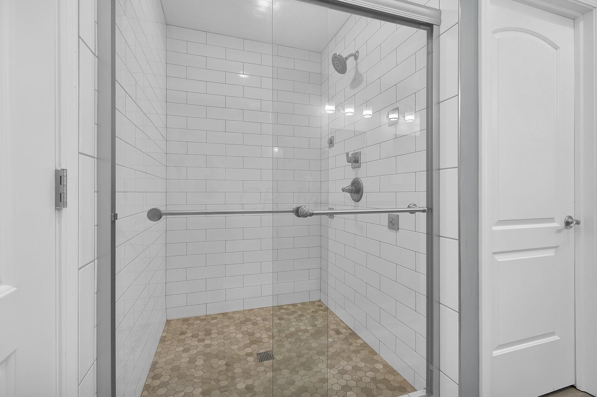 3254 Grey Fox Dr, Columbus OH 43230-1923 exterior