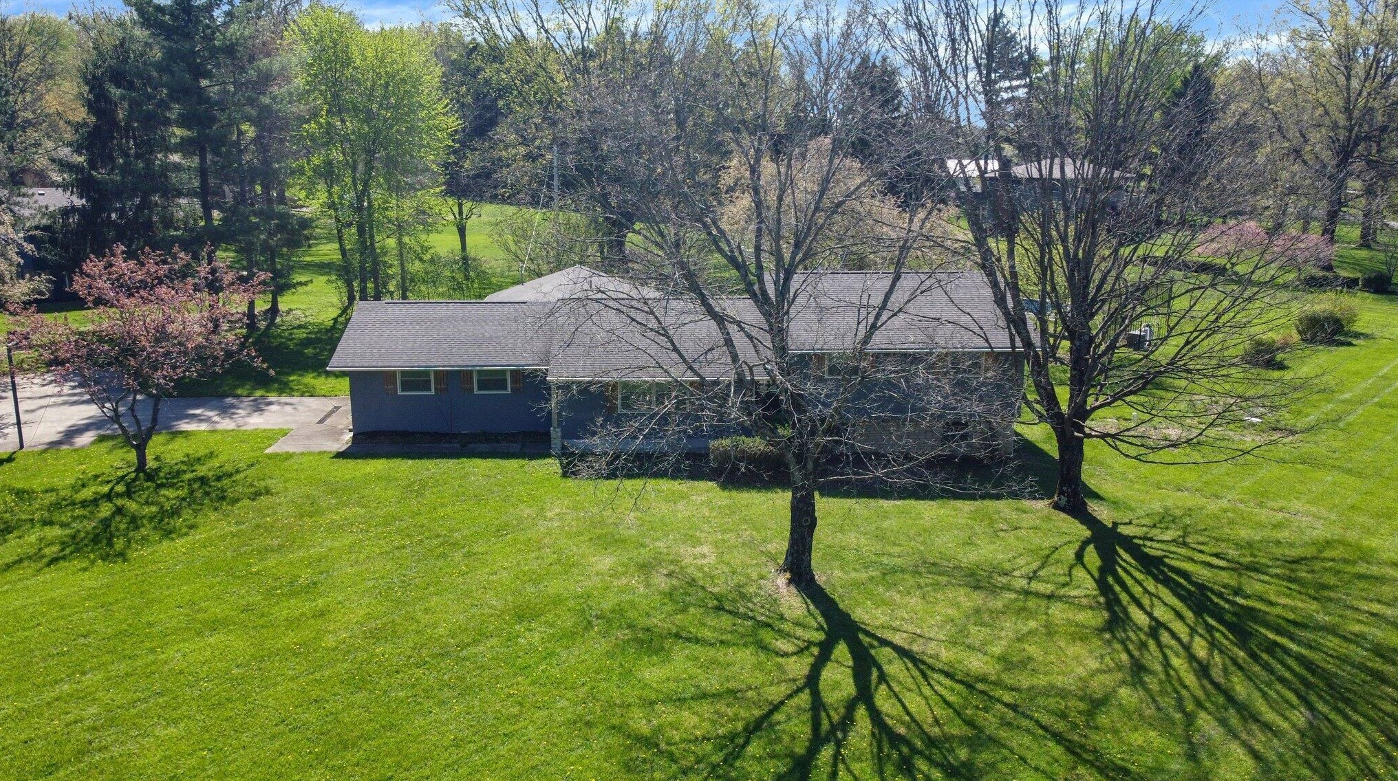 3254 Grey Fox Dr, Columbus OH 43230-1923 exterior