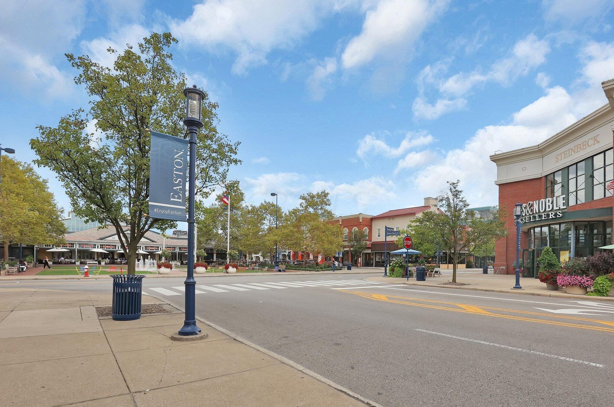 3254 Grey Fox Dr, Columbus OH 43230-1923 exterior