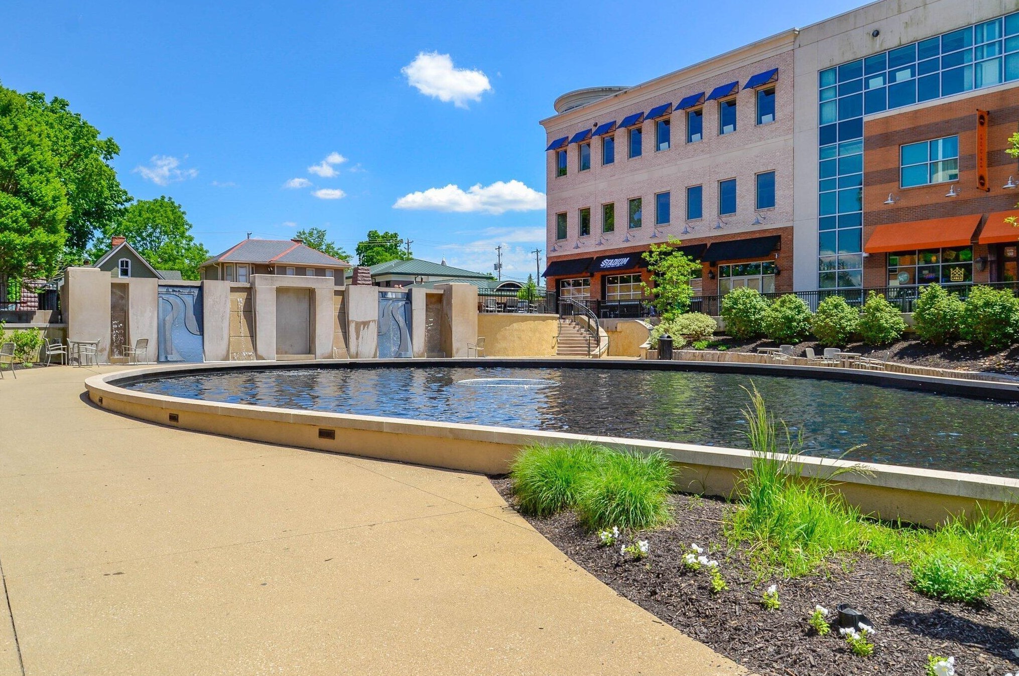 3254 Grey Fox Dr, Columbus OH 43230-1923 exterior