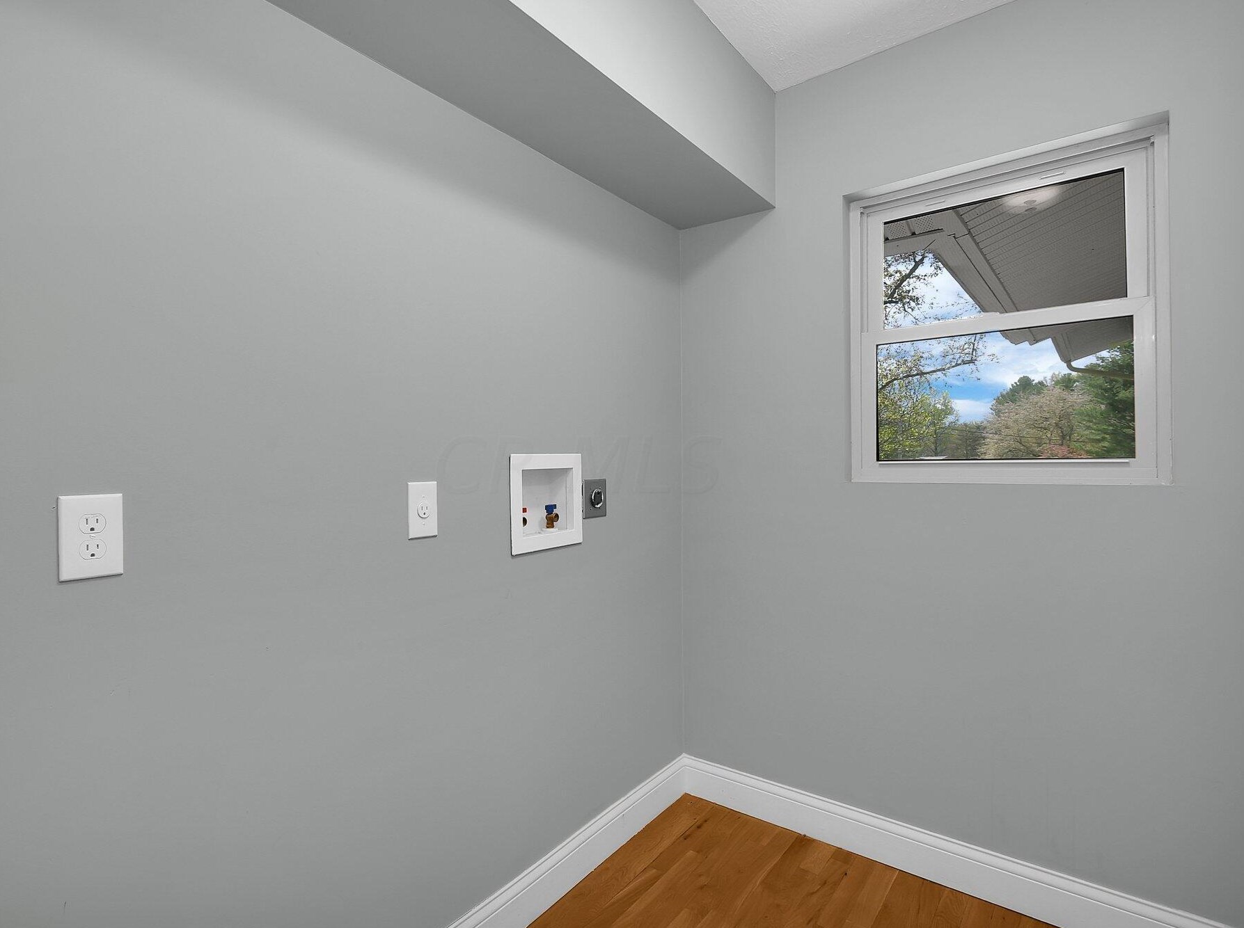 3254 Grey Fox Dr, Columbus OH 43230-1923 exterior