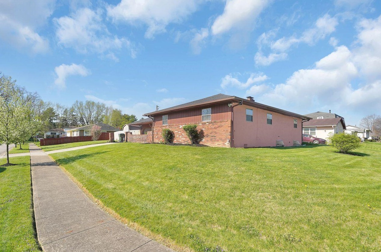 3867 Bernard Pl, Columbus, OH 43224-2202