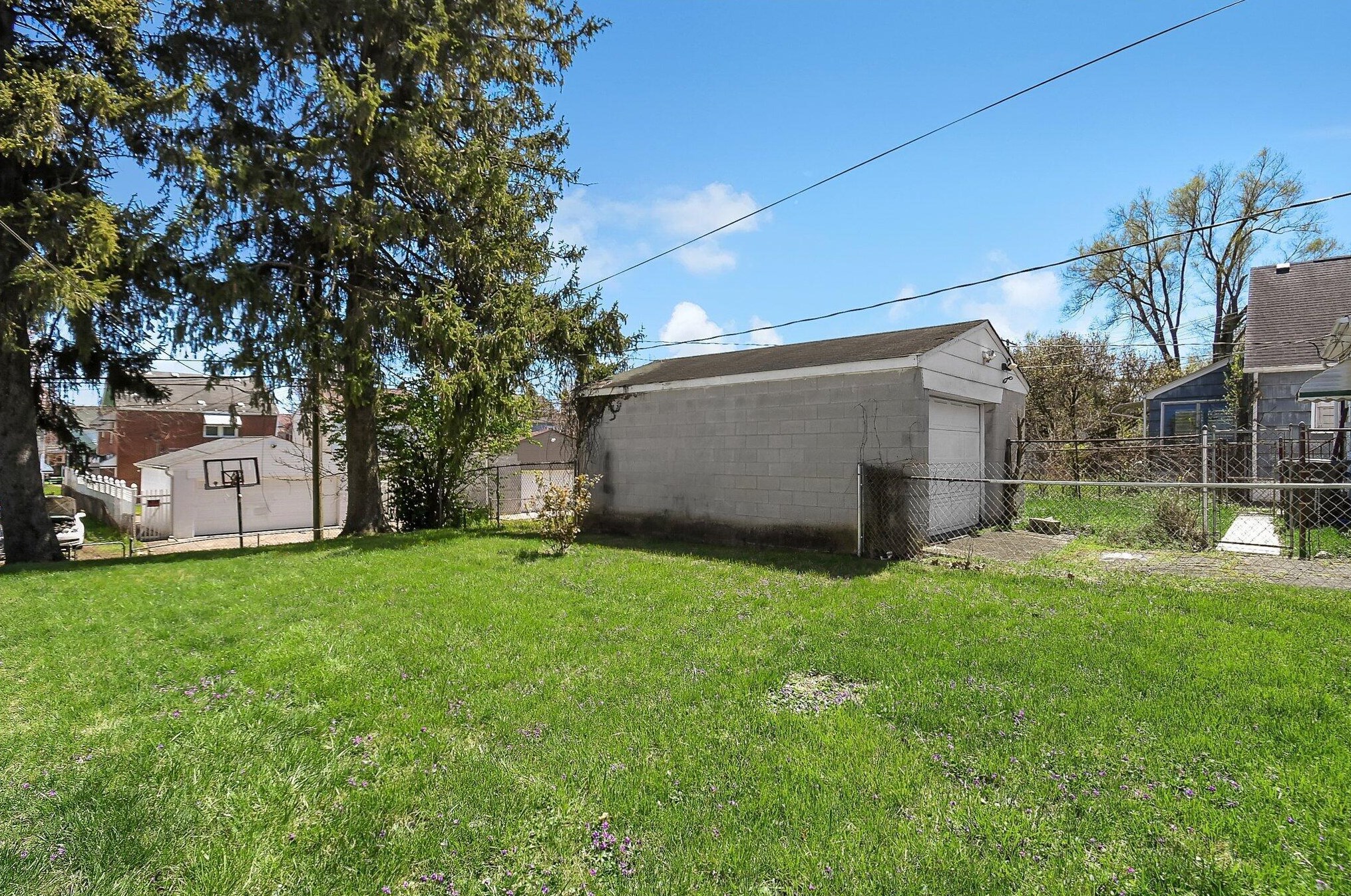1092 Kelton Ave, Columbus OH  43206-1728 exterior