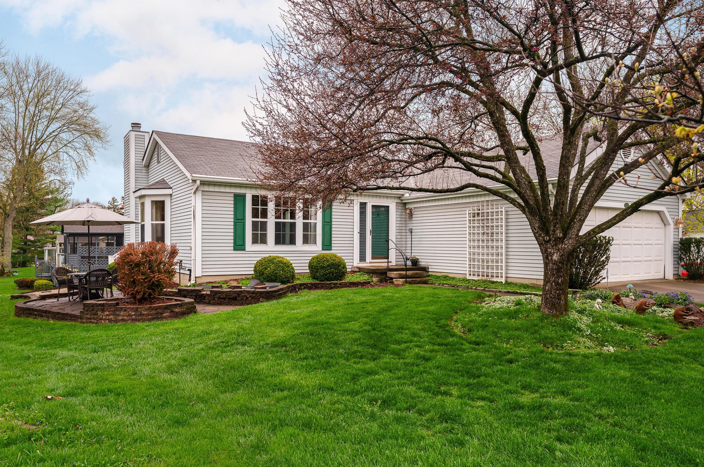 5211 Hickory Grove, Sharon Township, OH 43214