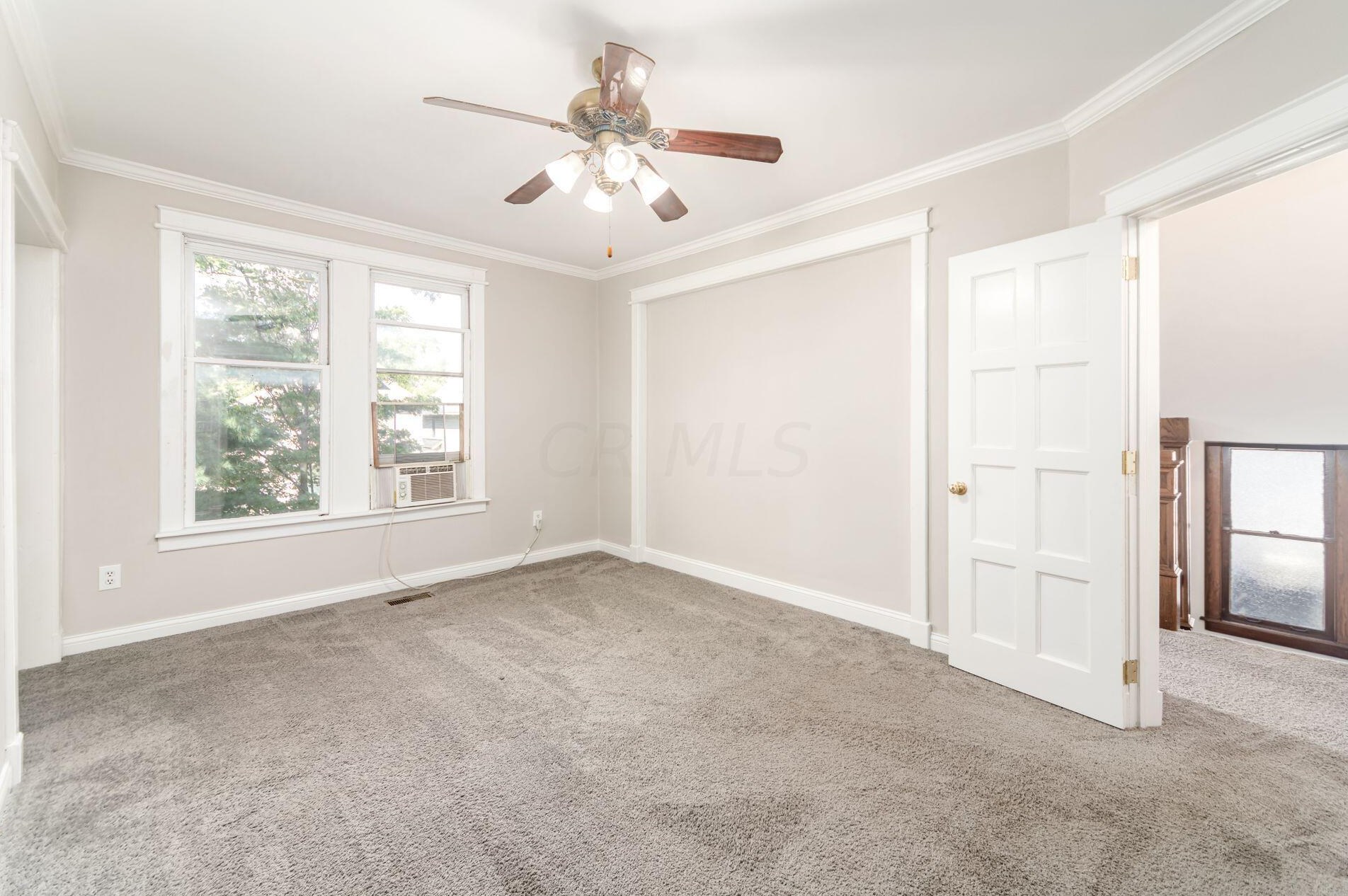 2390 Indianola Ave, Columbus OH  43202-3013 exterior