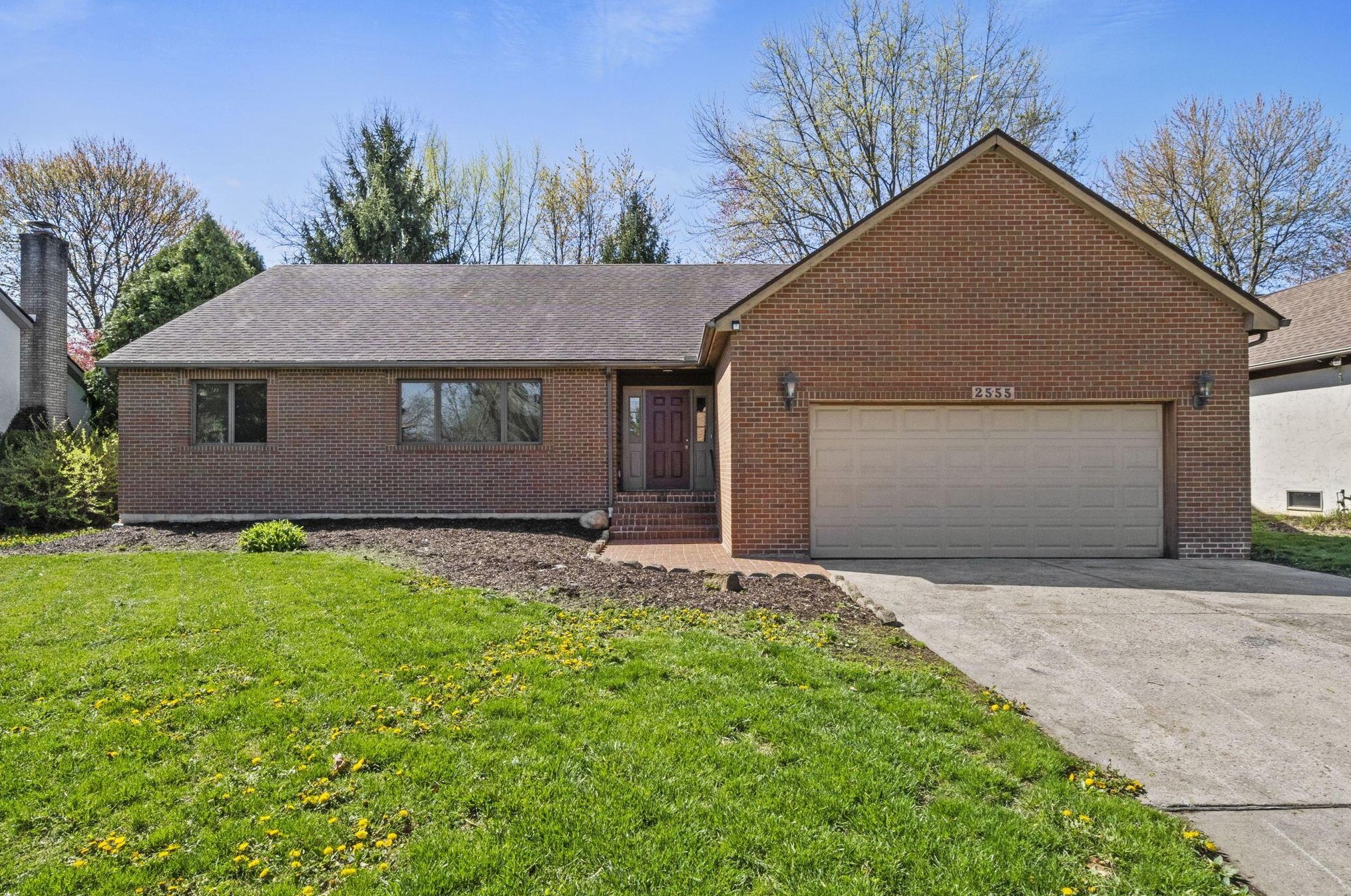 2555 Youngs Grove Rd, Columbus, OH 43231-2972