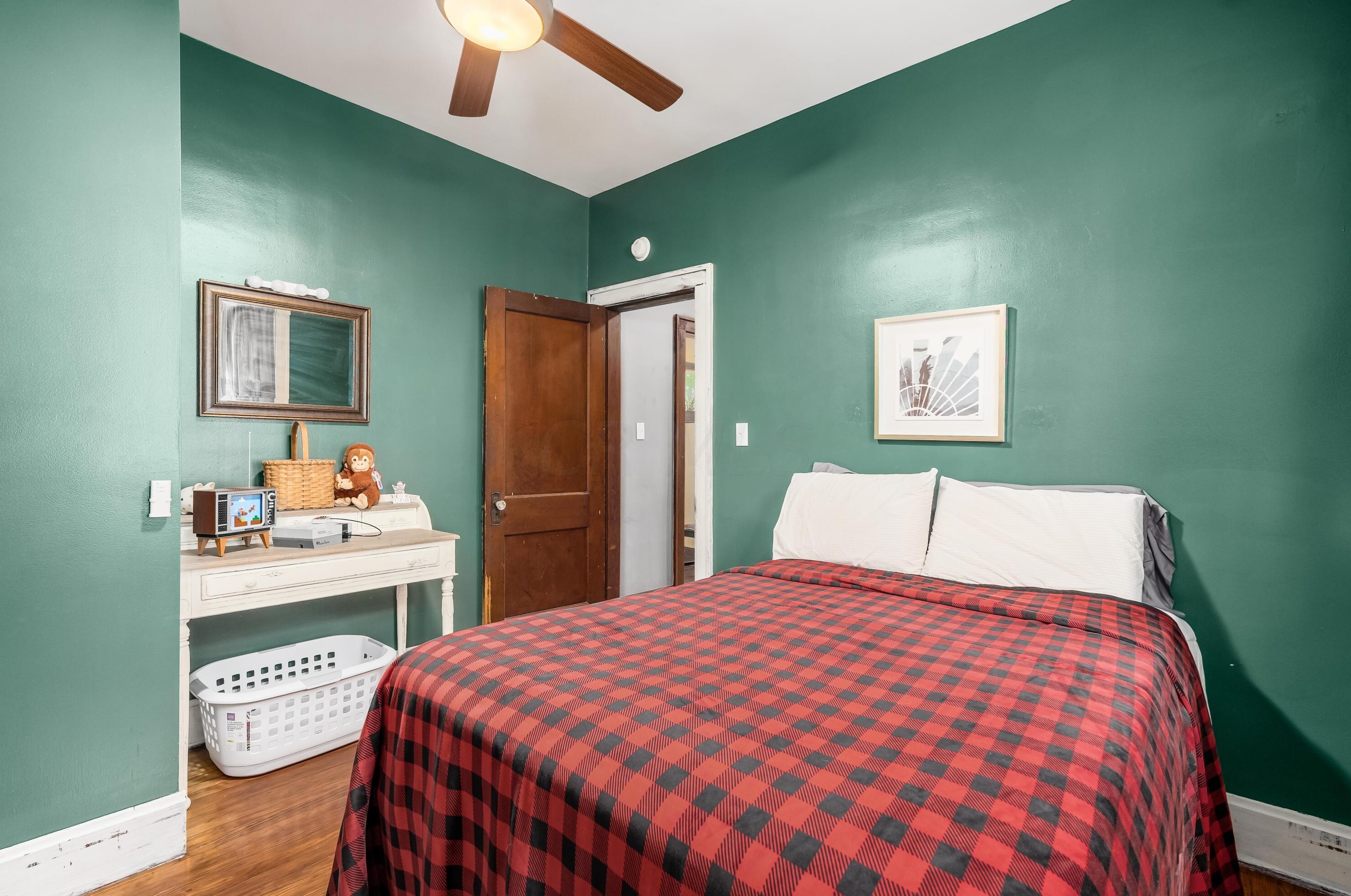 118 Lakeview Ave, Columbus OH 43202-1217 exterior