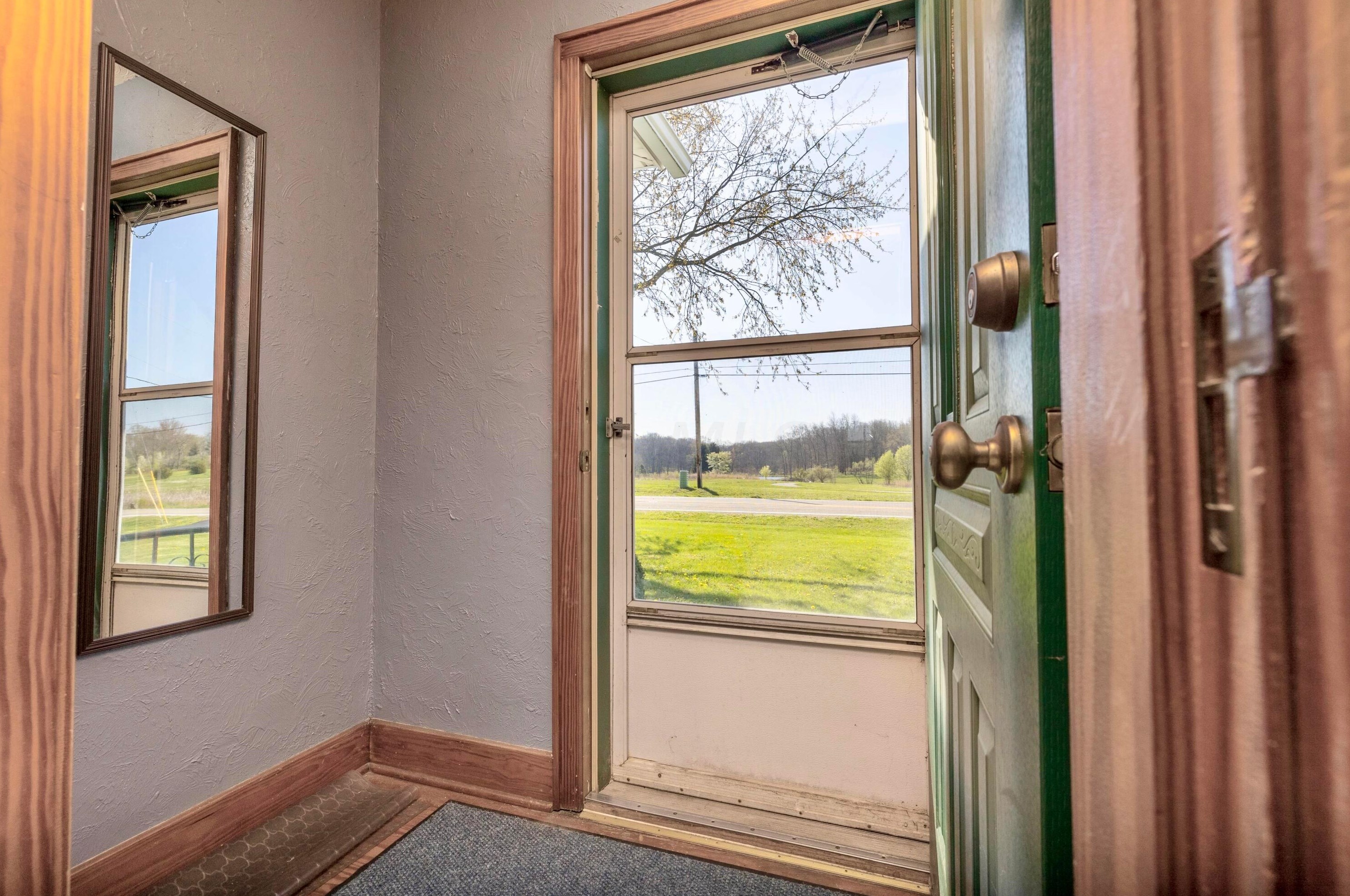 12295 Green St, Middleburg, OH 43336