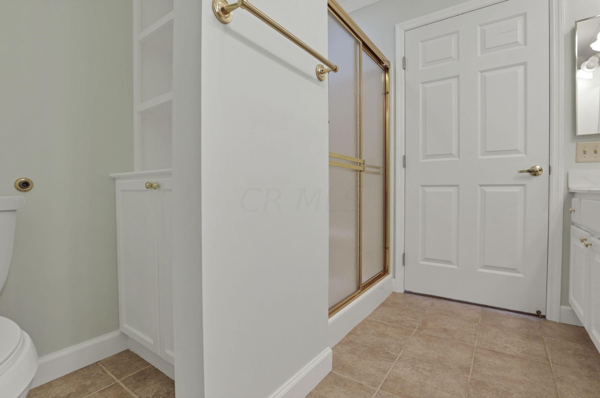 8374 Orch Knl Ln, Columbus OH 43235-3800 exterior